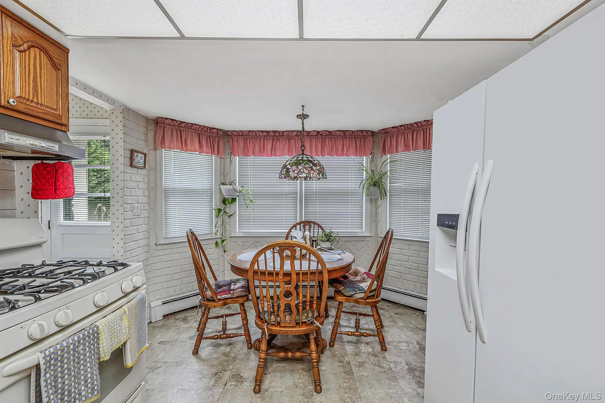 2345 Louis Kossuth Avenue, Brookhaven, NY, 4 Bedrooms Bedrooms, 8 Rooms Rooms,2 BathroomsBathrooms,Residential,For Rent,Louis Kossuth,0,1043958 2345 Louis Kossuth Avenue, Brookhaven, NY, 4 Bedrooms Bedrooms, 8 Rooms Rooms,2 BathroomsBathrooms,Residential,For Rent,Louis Kossuth,0,1043958