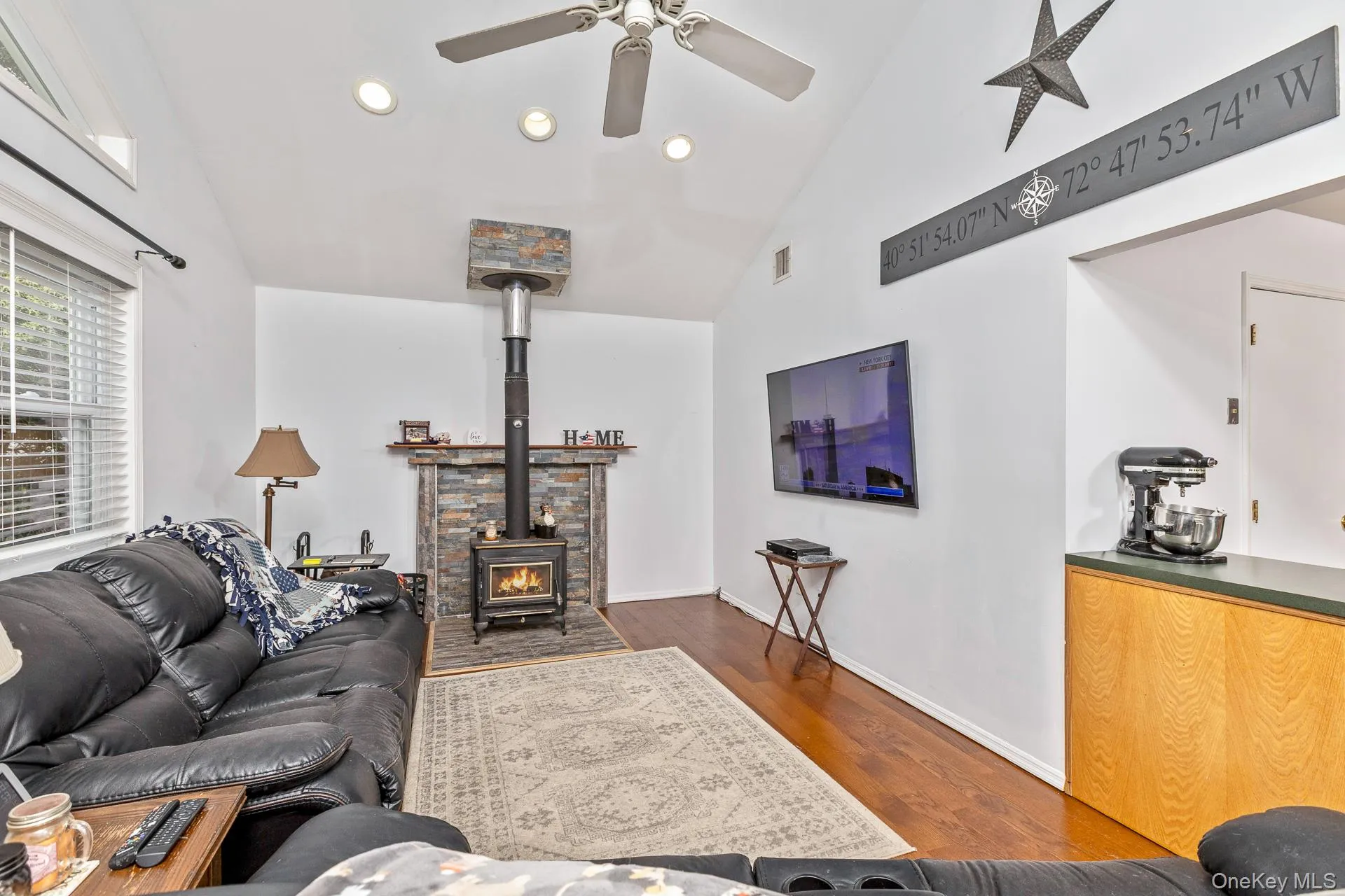 24 Evergreen Drive, Brookhaven, NY, 4 Bedrooms Bedrooms, 8 Rooms Rooms,3 BathroomsBathrooms,Residential,For Rent,Evergreen,0,1043961 24 Evergreen Drive, Brookhaven, NY, 4 Bedrooms Bedrooms, 8 Rooms Rooms,3 BathroomsBathrooms,Residential,For Rent,Evergreen,0,1043961
