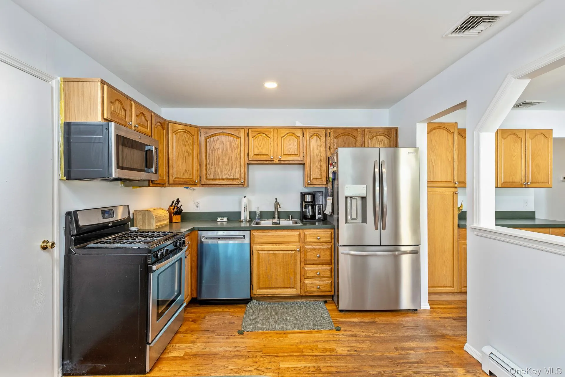 24 Evergreen Drive, Brookhaven, NY, 4 Bedrooms Bedrooms, 8 Rooms Rooms,3 BathroomsBathrooms,Residential,For Rent,Evergreen,0,1043961 24 Evergreen Drive, Brookhaven, NY, 4 Bedrooms Bedrooms, 8 Rooms Rooms,3 BathroomsBathrooms,Residential,For Rent,Evergreen,0,1043961