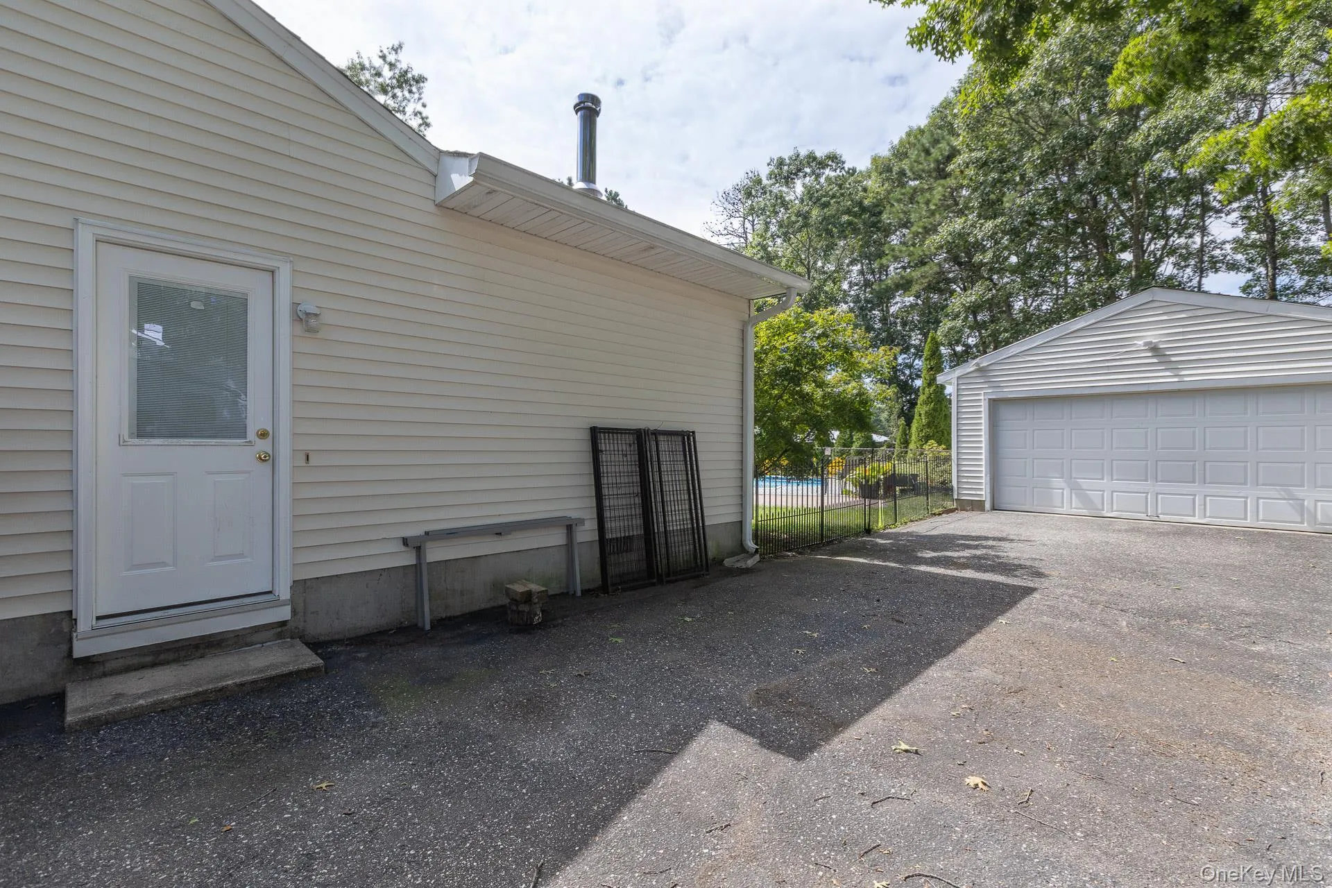 24 Evergreen Drive, Brookhaven, NY, 4 Bedrooms Bedrooms, 8 Rooms Rooms,3 BathroomsBathrooms,Residential,For Rent,Evergreen,0,1043961 24 Evergreen Drive, Brookhaven, NY, 4 Bedrooms Bedrooms, 8 Rooms Rooms,3 BathroomsBathrooms,Residential,For Rent,Evergreen,0,1043961