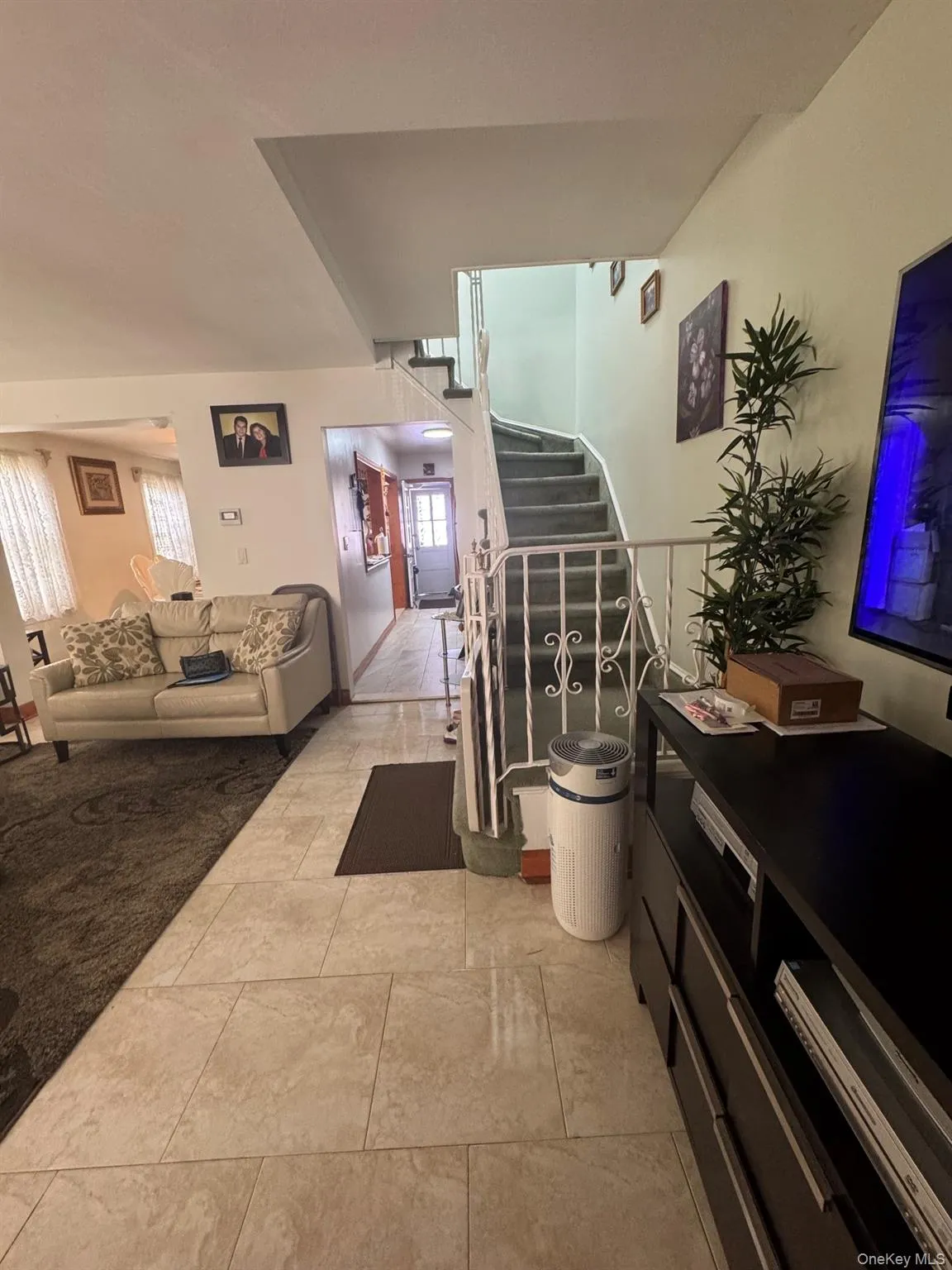 91-53 96th Street, New York, NY, 3 Bedrooms Bedrooms, 6 Rooms Rooms,2 BathroomsBathrooms,Residential,For Rent,96th,0,1043963 91-53 96th Street, New York, NY, 3 Bedrooms Bedrooms, 6 Rooms Rooms,2 BathroomsBathrooms,Residential,For Rent,96th,0,1043963