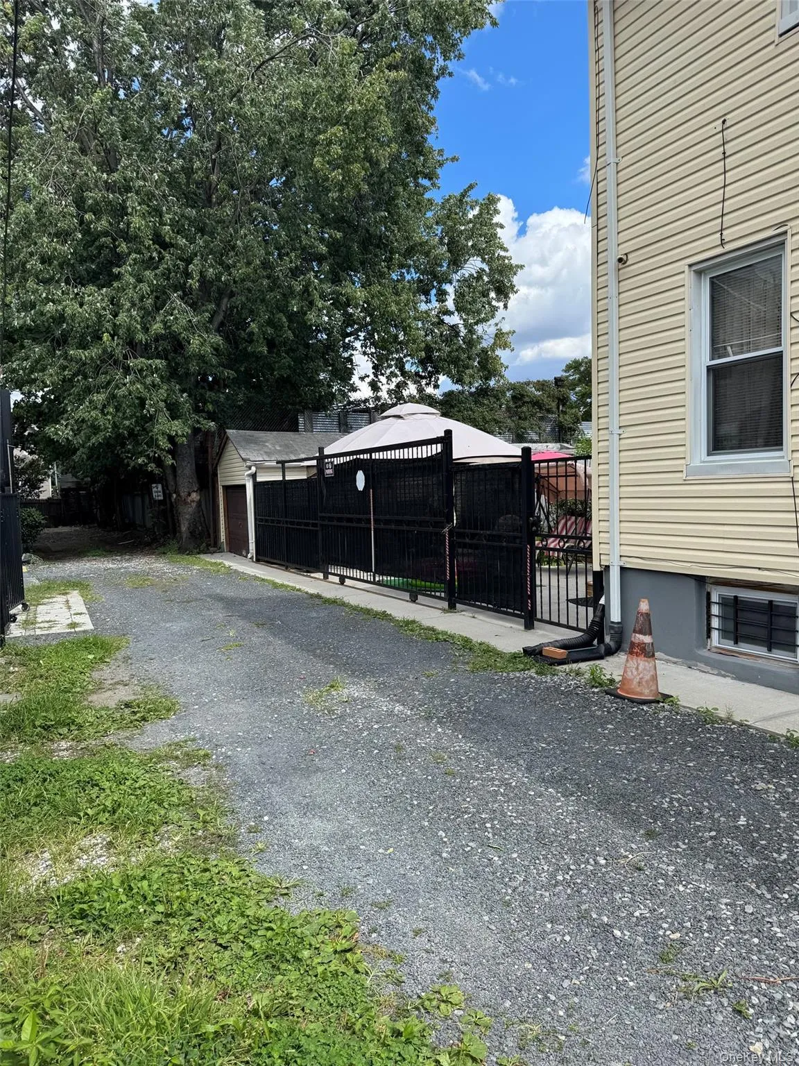 91-53 96th Street, New York, NY, 3 Bedrooms Bedrooms, 6 Rooms Rooms,2 BathroomsBathrooms,Residential,For Rent,96th,0,1043963 91-53 96th Street, New York, NY, 3 Bedrooms Bedrooms, 6 Rooms Rooms,2 BathroomsBathrooms,Residential,For Rent,96th,0,1043963