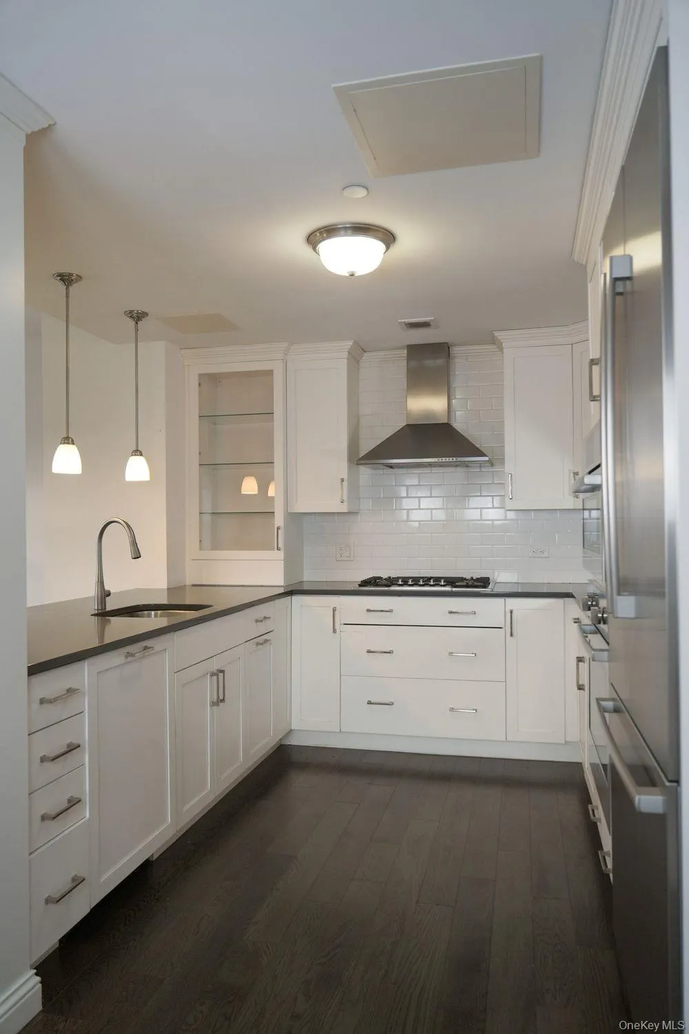 10 Byron Place, Mamaroneck, NY, 2 Bedrooms Bedrooms, 5 Rooms Rooms,2 BathroomsBathrooms,Residential Lease,For Rent,Byron,0,1043965 10 Byron Place, Mamaroneck, NY, 2 Bedrooms Bedrooms, 5 Rooms Rooms,2 BathroomsBathrooms,Residential Lease,For Rent,Byron,0,1043965