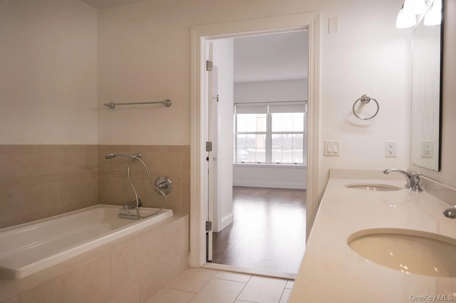 10 Byron Place, Mamaroneck, NY, 2 Bedrooms Bedrooms, 5 Rooms Rooms,2 BathroomsBathrooms,Residential Lease,For Rent,Byron,0,1043965 10 Byron Place, Mamaroneck, NY, 2 Bedrooms Bedrooms, 5 Rooms Rooms,2 BathroomsBathrooms,Residential Lease,For Rent,Byron,0,1043965
