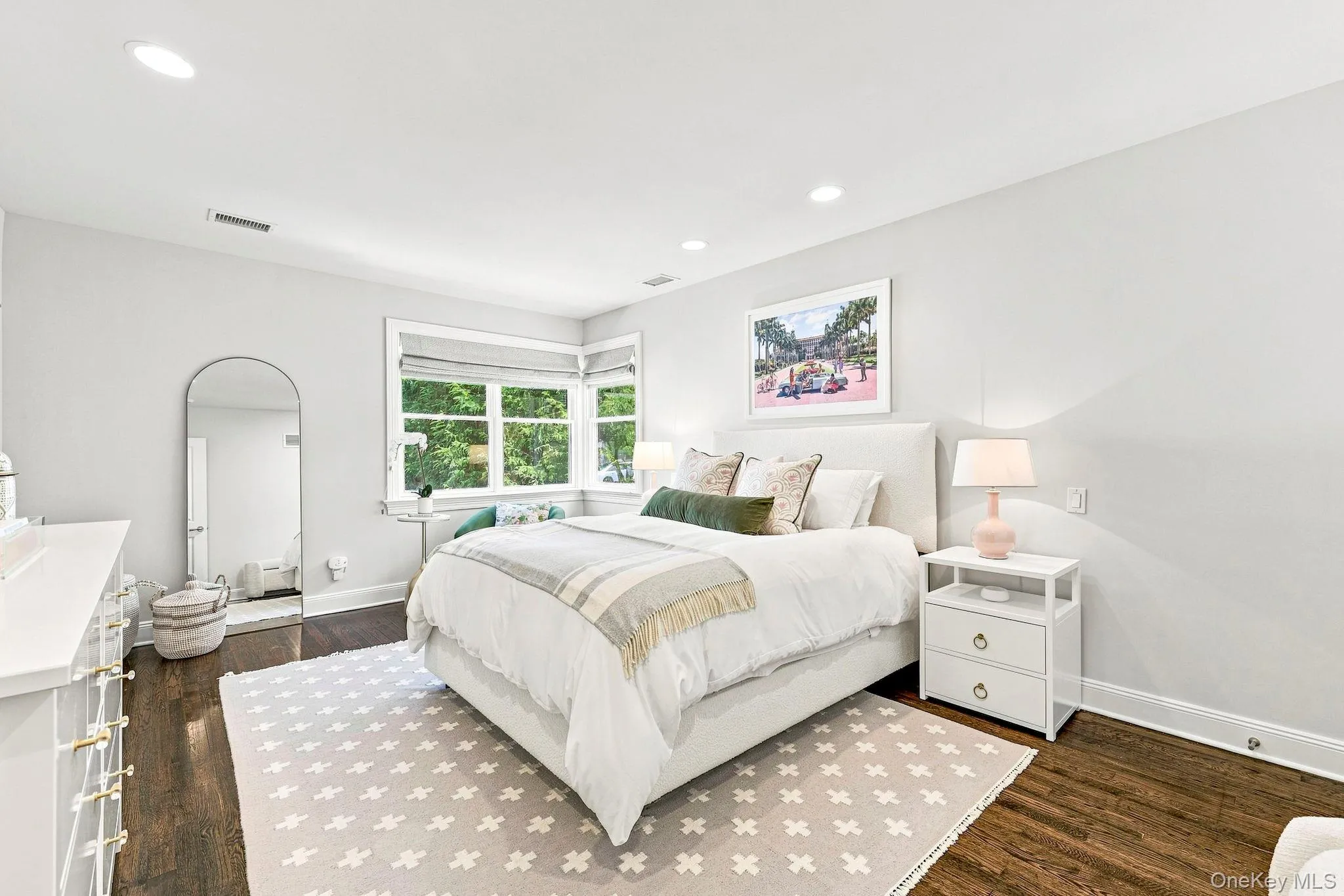 Bedroom with ensuite Bedroom with ensuite