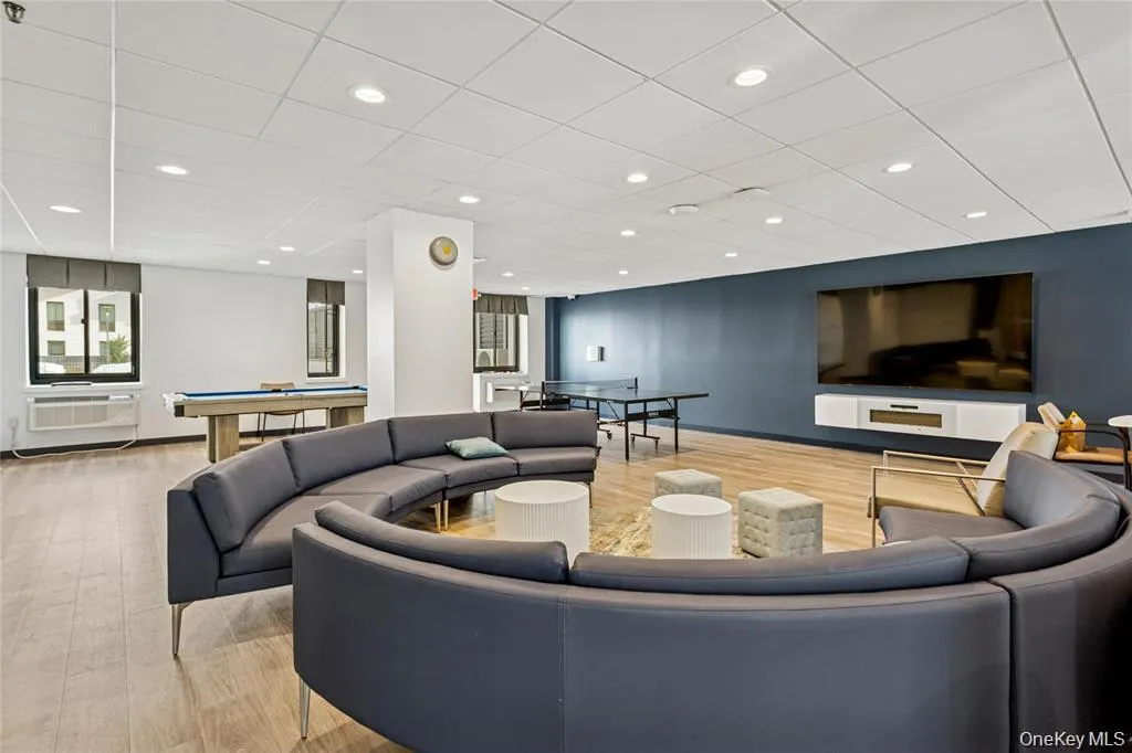 100 Broadway, Long Beach, NY, 1 Bedroom Bedrooms, 3 Rooms Rooms,1 BathroomBathrooms,Residential Lease,For Rent,Broadway,0,1043967 100 Broadway, Long Beach, NY, 1 Bedroom Bedrooms, 3 Rooms Rooms,1 BathroomBathrooms,Residential Lease,For Rent,Broadway,0,1043967