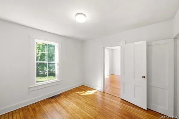 36 Railroad Ave., Brookhaven, NY, 4 Bedrooms Bedrooms, 8 Rooms Rooms,2 BathroomsBathrooms,Residential,For Rent,Railroad Ave.,0,1043968 36 Railroad Ave., Brookhaven, NY, 4 Bedrooms Bedrooms, 8 Rooms Rooms,2 BathroomsBathrooms,Residential,For Rent,Railroad Ave.,0,1043968