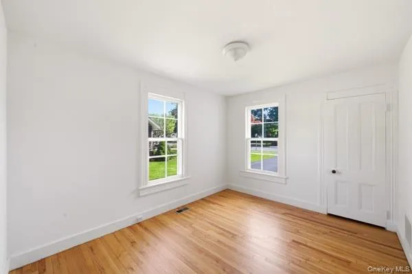 First floor bedroom off kitchen First floor bedroom off kitchen
