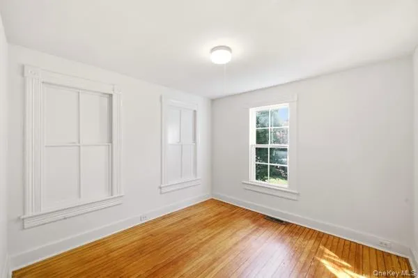 36 Railroad Ave., Brookhaven, NY, 4 Bedrooms Bedrooms, 8 Rooms Rooms,2 BathroomsBathrooms,Residential,For Rent,Railroad Ave.,0,1043968 36 Railroad Ave., Brookhaven, NY, 4 Bedrooms Bedrooms, 8 Rooms Rooms,2 BathroomsBathrooms,Residential,For Rent,Railroad Ave.,0,1043968
