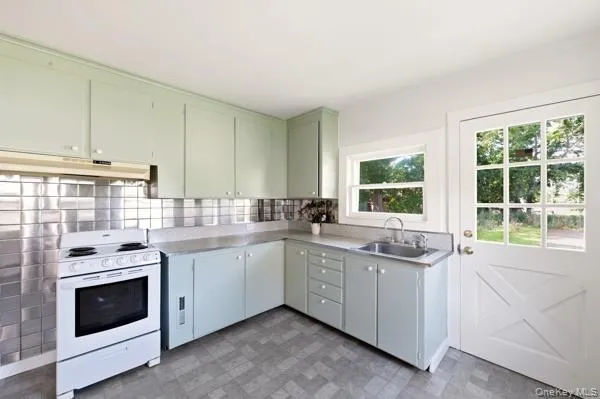 36 Railroad Ave., Brookhaven, NY, 4 Bedrooms Bedrooms, 8 Rooms Rooms,2 BathroomsBathrooms,Residential,For Rent,Railroad Ave.,0,1043968 36 Railroad Ave., Brookhaven, NY, 4 Bedrooms Bedrooms, 8 Rooms Rooms,2 BathroomsBathrooms,Residential,For Rent,Railroad Ave.,0,1043968