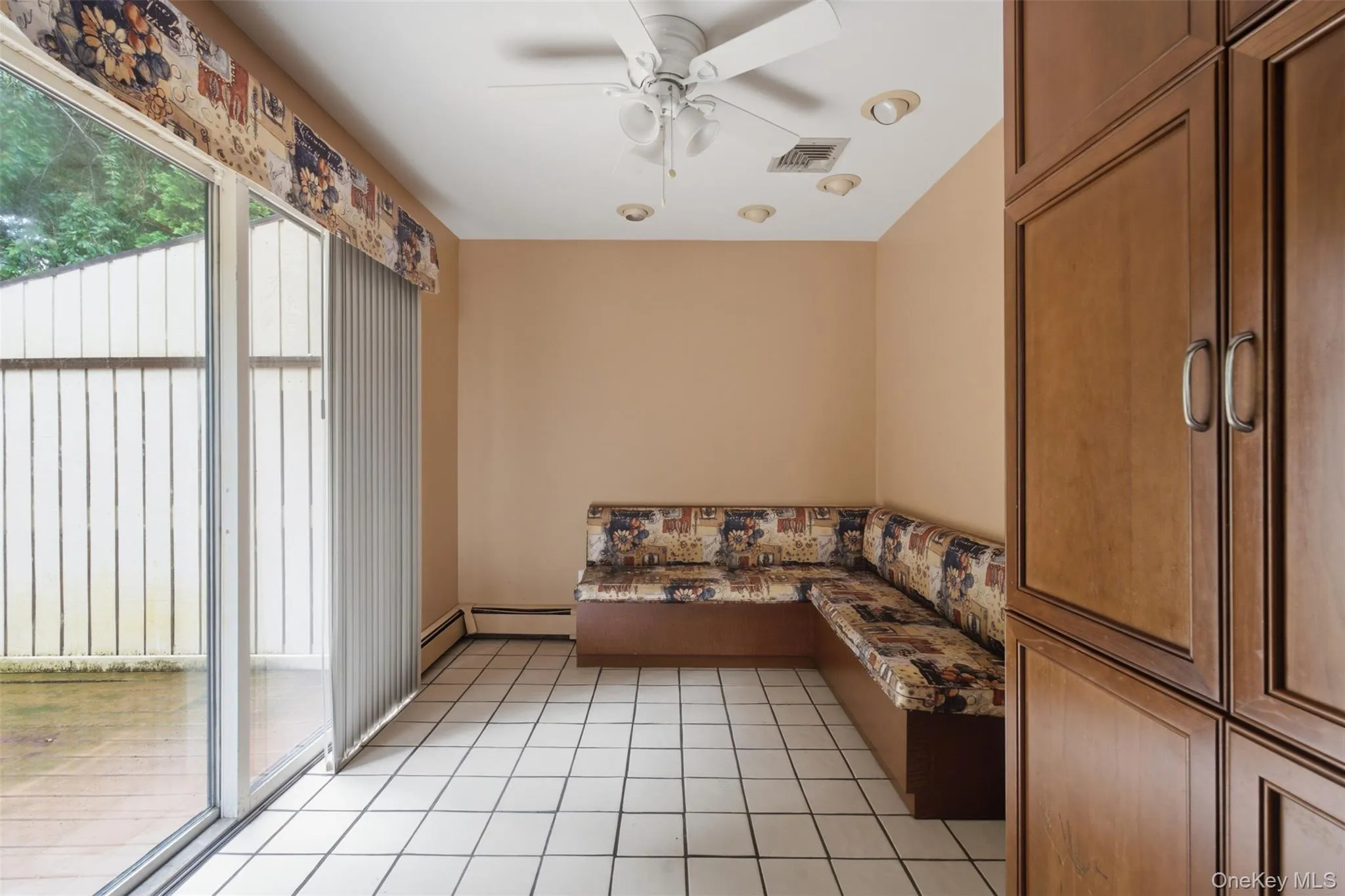 14 Dakota Court, Ramapo, NY, 3 Bedrooms Bedrooms, 7 Rooms Rooms,2 BathroomsBathrooms,Residential,For Rent,Dakota,0,1043969 14 Dakota Court, Ramapo, NY, 3 Bedrooms Bedrooms, 7 Rooms Rooms,2 BathroomsBathrooms,Residential,For Rent,Dakota,0,1043969