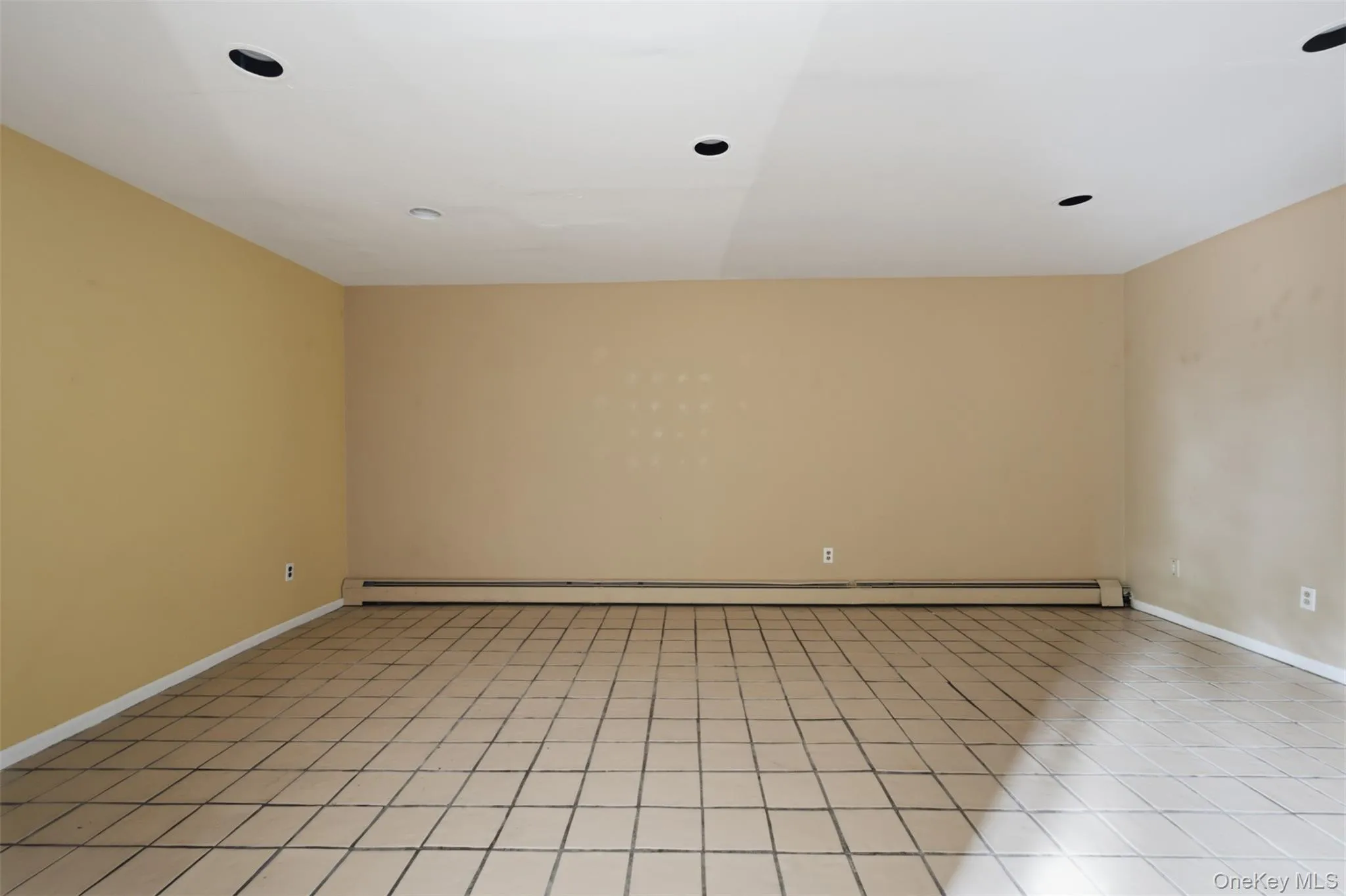 14 Dakota Court, Ramapo, NY, 3 Bedrooms Bedrooms, 7 Rooms Rooms,2 BathroomsBathrooms,Residential,For Rent,Dakota,0,1043969 14 Dakota Court, Ramapo, NY, 3 Bedrooms Bedrooms, 7 Rooms Rooms,2 BathroomsBathrooms,Residential,For Rent,Dakota,0,1043969