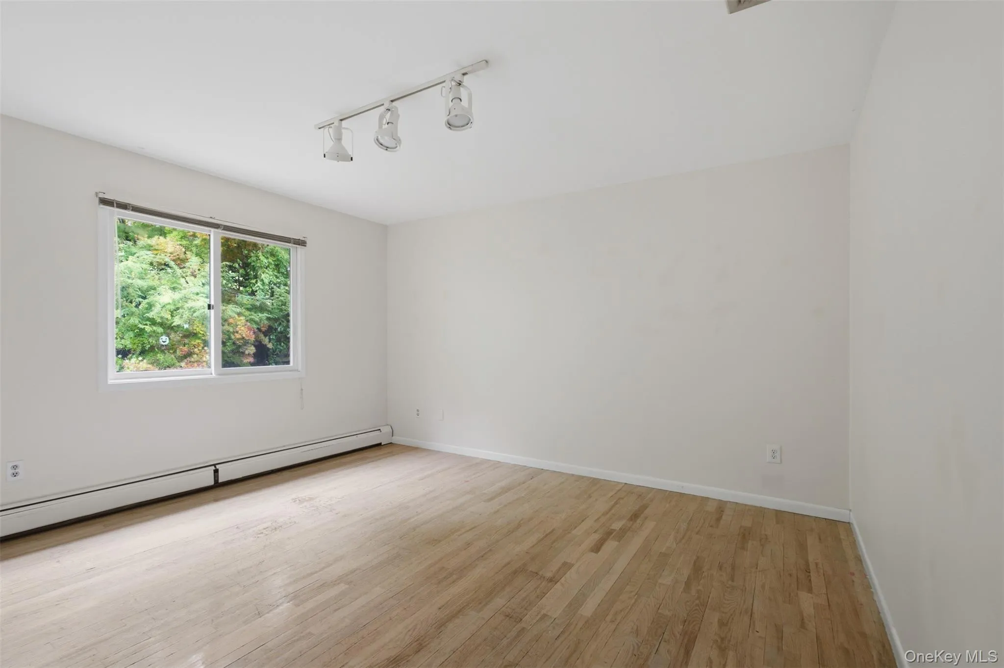14 Dakota Court, Ramapo, NY, 3 Bedrooms Bedrooms, 7 Rooms Rooms,2 BathroomsBathrooms,Residential,For Rent,Dakota,0,1043969 14 Dakota Court, Ramapo, NY, 3 Bedrooms Bedrooms, 7 Rooms Rooms,2 BathroomsBathrooms,Residential,For Rent,Dakota,0,1043969