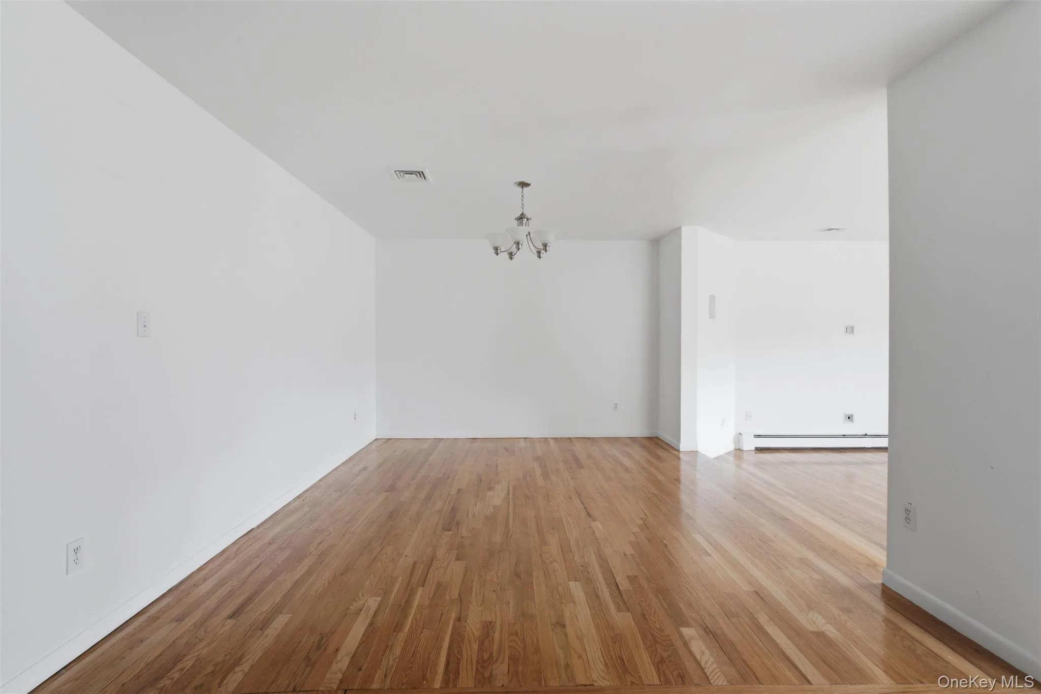 14 Dakota Court, Ramapo, NY, 3 Bedrooms Bedrooms, 7 Rooms Rooms,2 BathroomsBathrooms,Residential,For Rent,Dakota,0,1043969 14 Dakota Court, Ramapo, NY, 3 Bedrooms Bedrooms, 7 Rooms Rooms,2 BathroomsBathrooms,Residential,For Rent,Dakota,0,1043969
