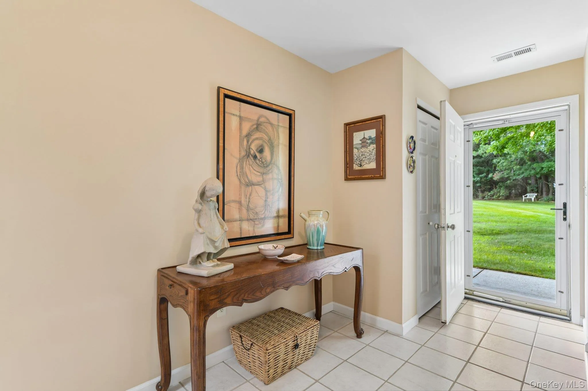127 Farm House Court, Brookhaven, NY, 2 Bedrooms Bedrooms, 5 Rooms Rooms,2 BathroomsBathrooms,Residential,For Rent,Farm House,0,1043970 127 Farm House Court, Brookhaven, NY, 2 Bedrooms Bedrooms, 5 Rooms Rooms,2 BathroomsBathrooms,Residential,For Rent,Farm House,0,1043970