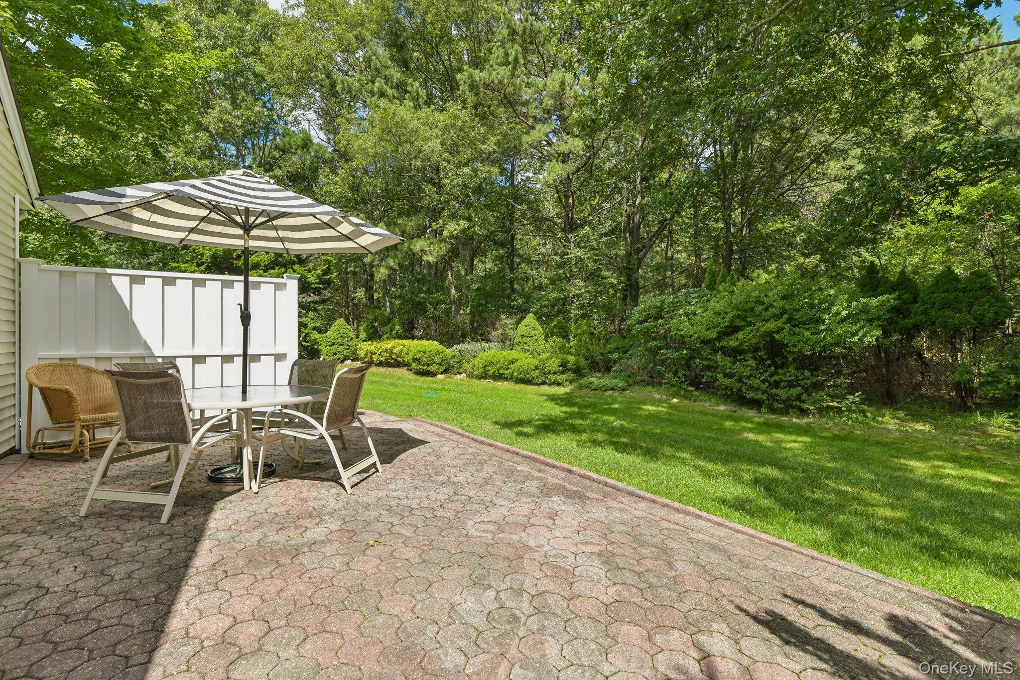 127 Farm House Court, Brookhaven, NY, 2 Bedrooms Bedrooms, 5 Rooms Rooms,2 BathroomsBathrooms,Residential,For Rent,Farm House,0,1043970 127 Farm House Court, Brookhaven, NY, 2 Bedrooms Bedrooms, 5 Rooms Rooms,2 BathroomsBathrooms,Residential,For Rent,Farm House,0,1043970