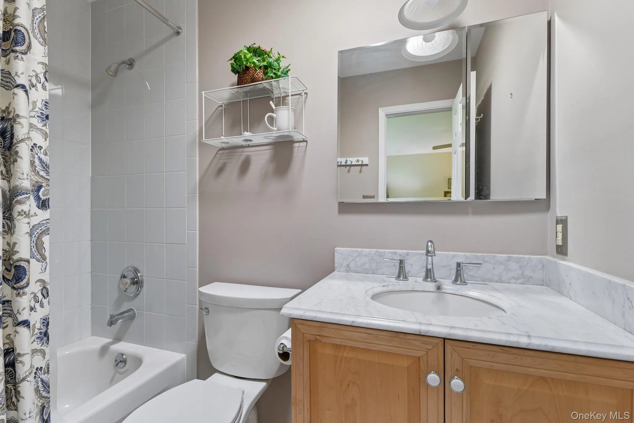127 Farm House Court, Brookhaven, NY, 2 Bedrooms Bedrooms, 5 Rooms Rooms,2 BathroomsBathrooms,Residential,For Rent,Farm House,0,1043970 127 Farm House Court, Brookhaven, NY, 2 Bedrooms Bedrooms, 5 Rooms Rooms,2 BathroomsBathrooms,Residential,For Rent,Farm House,0,1043970