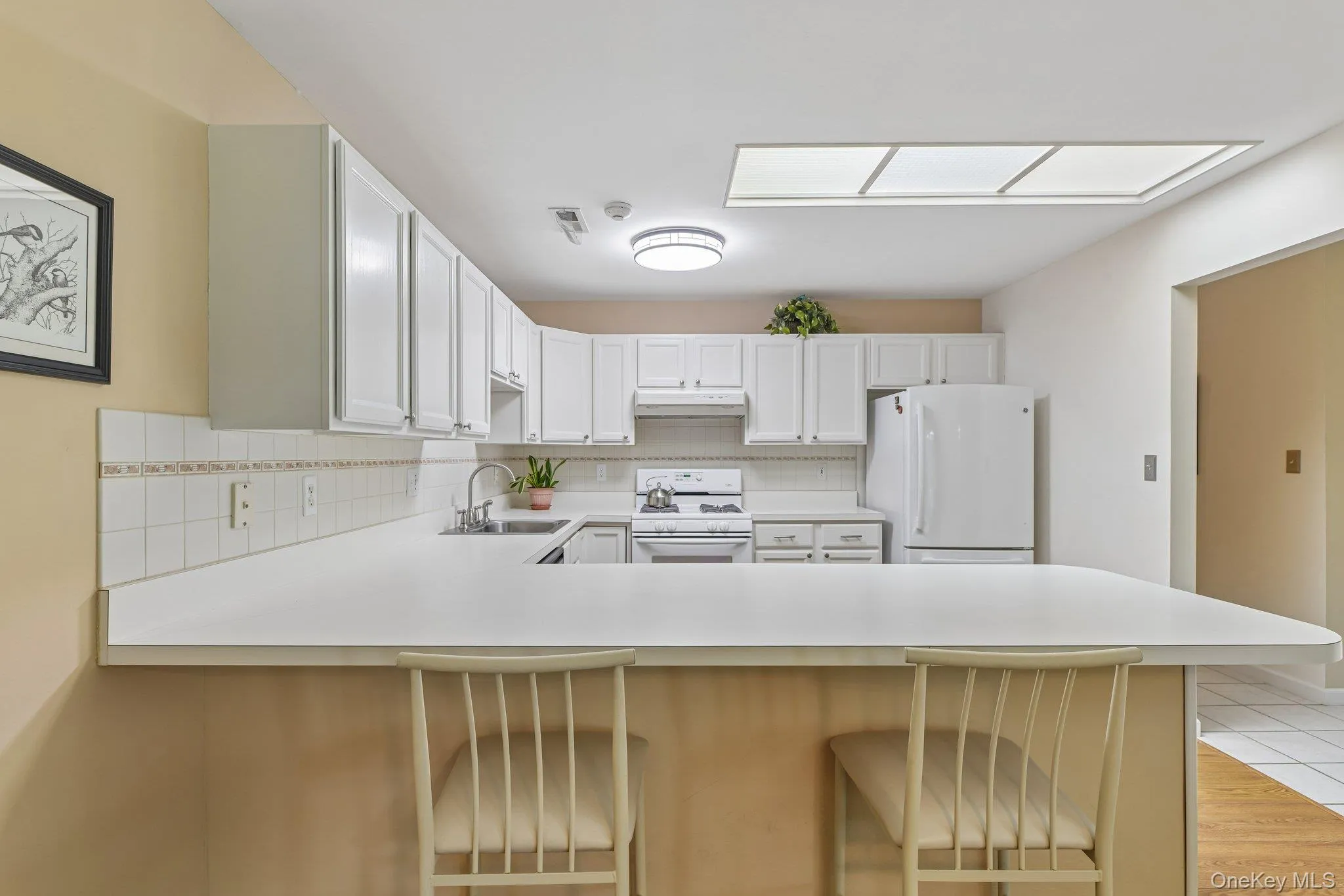 127 Farm House Court, Brookhaven, NY, 2 Bedrooms Bedrooms, 5 Rooms Rooms,2 BathroomsBathrooms,Residential,For Rent,Farm House,0,1043970 127 Farm House Court, Brookhaven, NY, 2 Bedrooms Bedrooms, 5 Rooms Rooms,2 BathroomsBathrooms,Residential,For Rent,Farm House,0,1043970