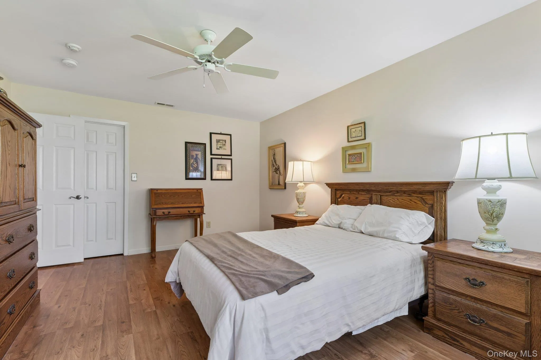 127 Farm House Court, Brookhaven, NY, 2 Bedrooms Bedrooms, 5 Rooms Rooms,2 BathroomsBathrooms,Residential,For Rent,Farm House,0,1043970 127 Farm House Court, Brookhaven, NY, 2 Bedrooms Bedrooms, 5 Rooms Rooms,2 BathroomsBathrooms,Residential,For Rent,Farm House,0,1043970