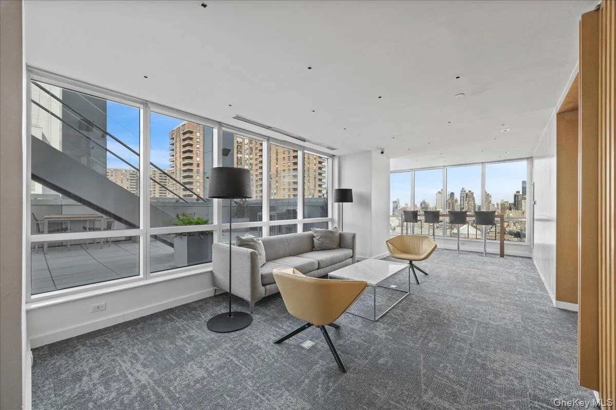 350 42nd Street, New York, NY, 2 Rooms Rooms,1 BathroomBathrooms,Residential,For Rent,42nd,0,1043971 350 42nd Street, New York, NY, 2 Rooms Rooms,1 BathroomBathrooms,Residential,For Rent,42nd,0,1043971