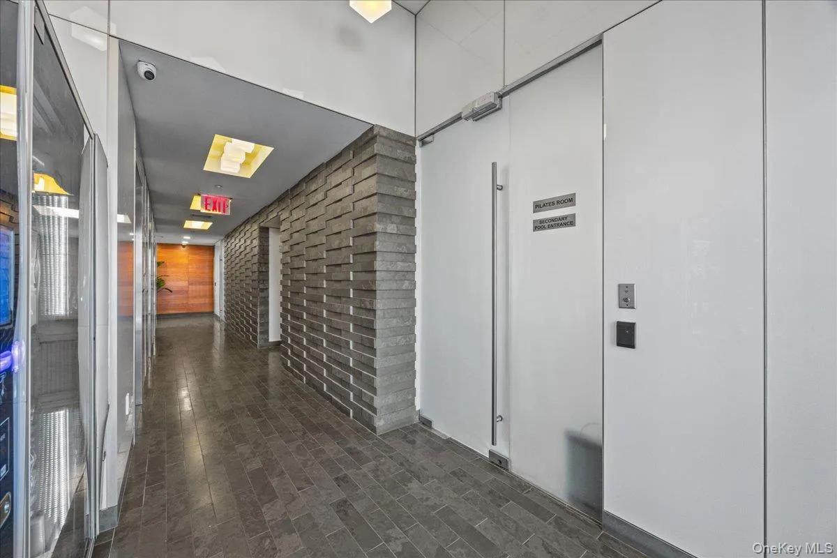 350 42nd Street, New York, NY, 2 Rooms Rooms,1 BathroomBathrooms,Residential,For Rent,42nd,0,1043971 350 42nd Street, New York, NY, 2 Rooms Rooms,1 BathroomBathrooms,Residential,For Rent,42nd,0,1043971