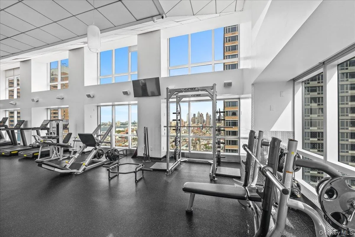 350 42nd Street, New York, NY, 2 Rooms Rooms,1 BathroomBathrooms,Residential,For Rent,42nd,0,1043971 350 42nd Street, New York, NY, 2 Rooms Rooms,1 BathroomBathrooms,Residential,For Rent,42nd,0,1043971