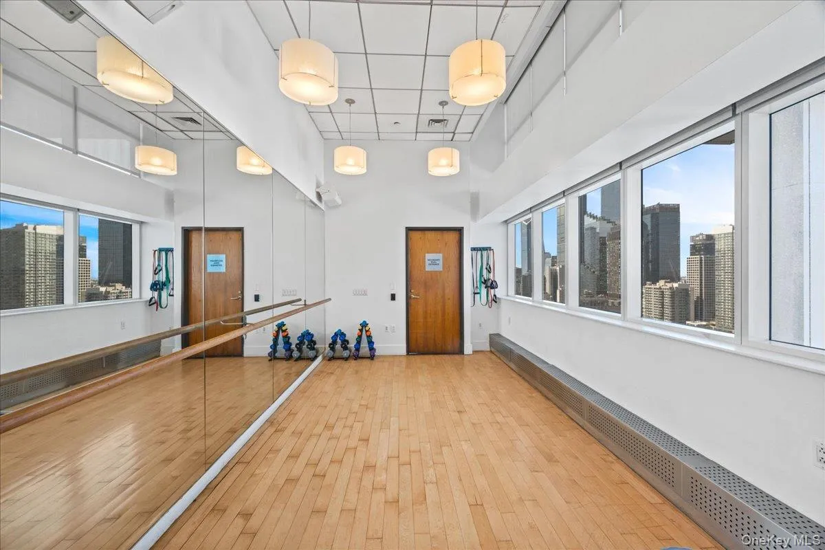 350 42nd Street, New York, NY, 2 Rooms Rooms,1 BathroomBathrooms,Residential,For Rent,42nd,0,1043971 350 42nd Street, New York, NY, 2 Rooms Rooms,1 BathroomBathrooms,Residential,For Rent,42nd,0,1043971