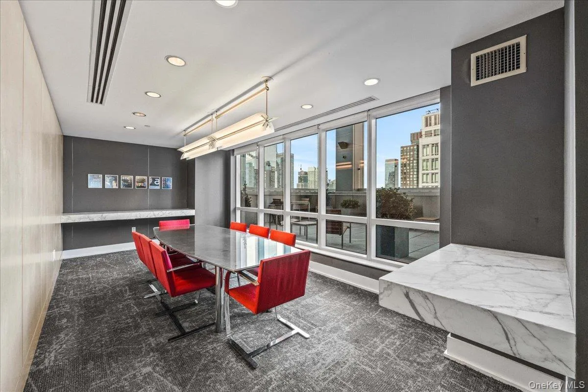 350 42nd Street, New York, NY, 2 Rooms Rooms,1 BathroomBathrooms,Residential,For Rent,42nd,0,1043971 350 42nd Street, New York, NY, 2 Rooms Rooms,1 BathroomBathrooms,Residential,For Rent,42nd,0,1043971