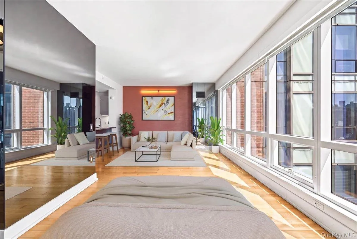 350 42nd Street, New York, NY, 2 Rooms Rooms,1 BathroomBathrooms,Residential,For Rent,42nd,0,1043971 350 42nd Street, New York, NY, 2 Rooms Rooms,1 BathroomBathrooms,Residential,For Rent,42nd,0,1043971