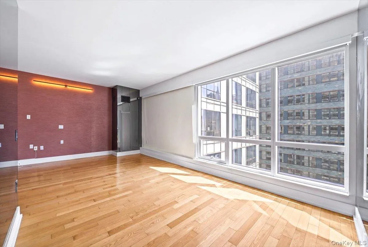 350 42nd Street, New York, NY, 2 Rooms Rooms,1 BathroomBathrooms,Residential,For Rent,42nd,0,1043971 350 42nd Street, New York, NY, 2 Rooms Rooms,1 BathroomBathrooms,Residential,For Rent,42nd,0,1043971