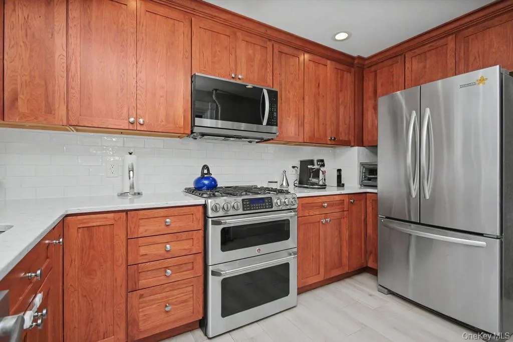 27 Mill River Road, New Castle, NY, 3 Bedrooms Bedrooms, 6 Rooms Rooms,1 BathroomBathrooms,Residential,For Rent,Mill River,0,1043982 27 Mill River Road, New Castle, NY, 3 Bedrooms Bedrooms, 6 Rooms Rooms,1 BathroomBathrooms,Residential,For Rent,Mill River,0,1043982