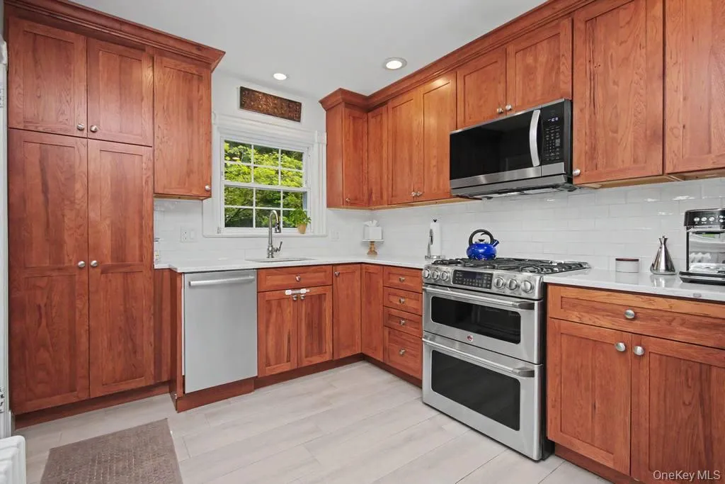 27 Mill River Road, New Castle, NY, 3 Bedrooms Bedrooms, 6 Rooms Rooms,1 BathroomBathrooms,Residential,For Rent,Mill River,0,1043982 27 Mill River Road, New Castle, NY, 3 Bedrooms Bedrooms, 6 Rooms Rooms,1 BathroomBathrooms,Residential,For Rent,Mill River,0,1043982