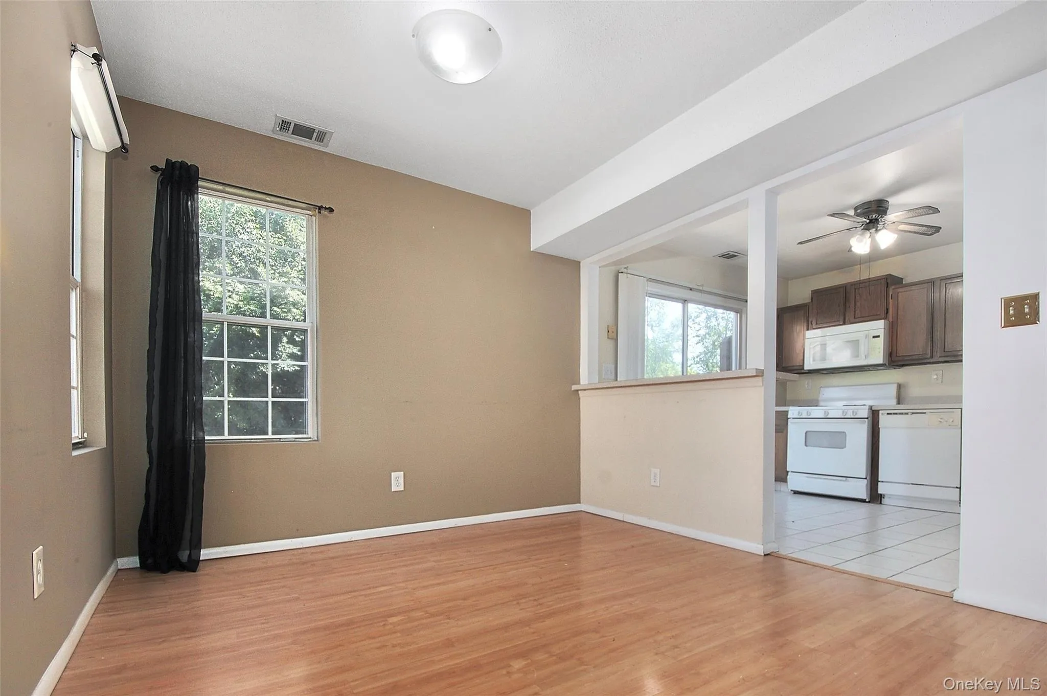 2921 Whispering Hills, Chester Town, NY, 3 Bedrooms Bedrooms, 6 Rooms Rooms,2 BathroomsBathrooms,Residential,For Rent,Whispering,0,1043986 2921 Whispering Hills, Chester Town, NY, 3 Bedrooms Bedrooms, 6 Rooms Rooms,2 BathroomsBathrooms,Residential,For Rent,Whispering,0,1043986