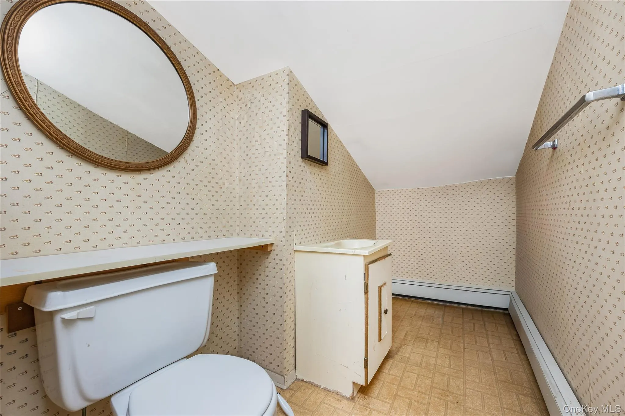4 Barnstable Road, Hempstead, NY, 4 Bedrooms Bedrooms, 8 Rooms Rooms,1 BathroomBathrooms,Residential,For Rent,Barnstable,0,1043990 4 Barnstable Road, Hempstead, NY, 4 Bedrooms Bedrooms, 8 Rooms Rooms,1 BathroomBathrooms,Residential,For Rent,Barnstable,0,1043990