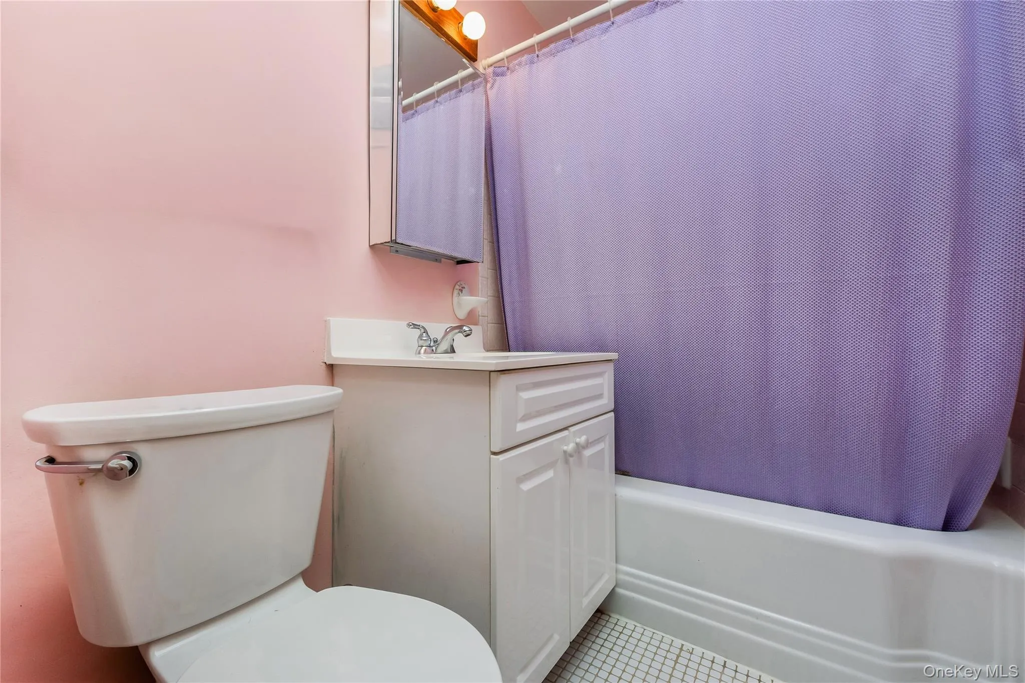 4 Barnstable Road, Hempstead, NY, 4 Bedrooms Bedrooms, 8 Rooms Rooms,1 BathroomBathrooms,Residential,For Rent,Barnstable,0,1043990 4 Barnstable Road, Hempstead, NY, 4 Bedrooms Bedrooms, 8 Rooms Rooms,1 BathroomBathrooms,Residential,For Rent,Barnstable,0,1043990