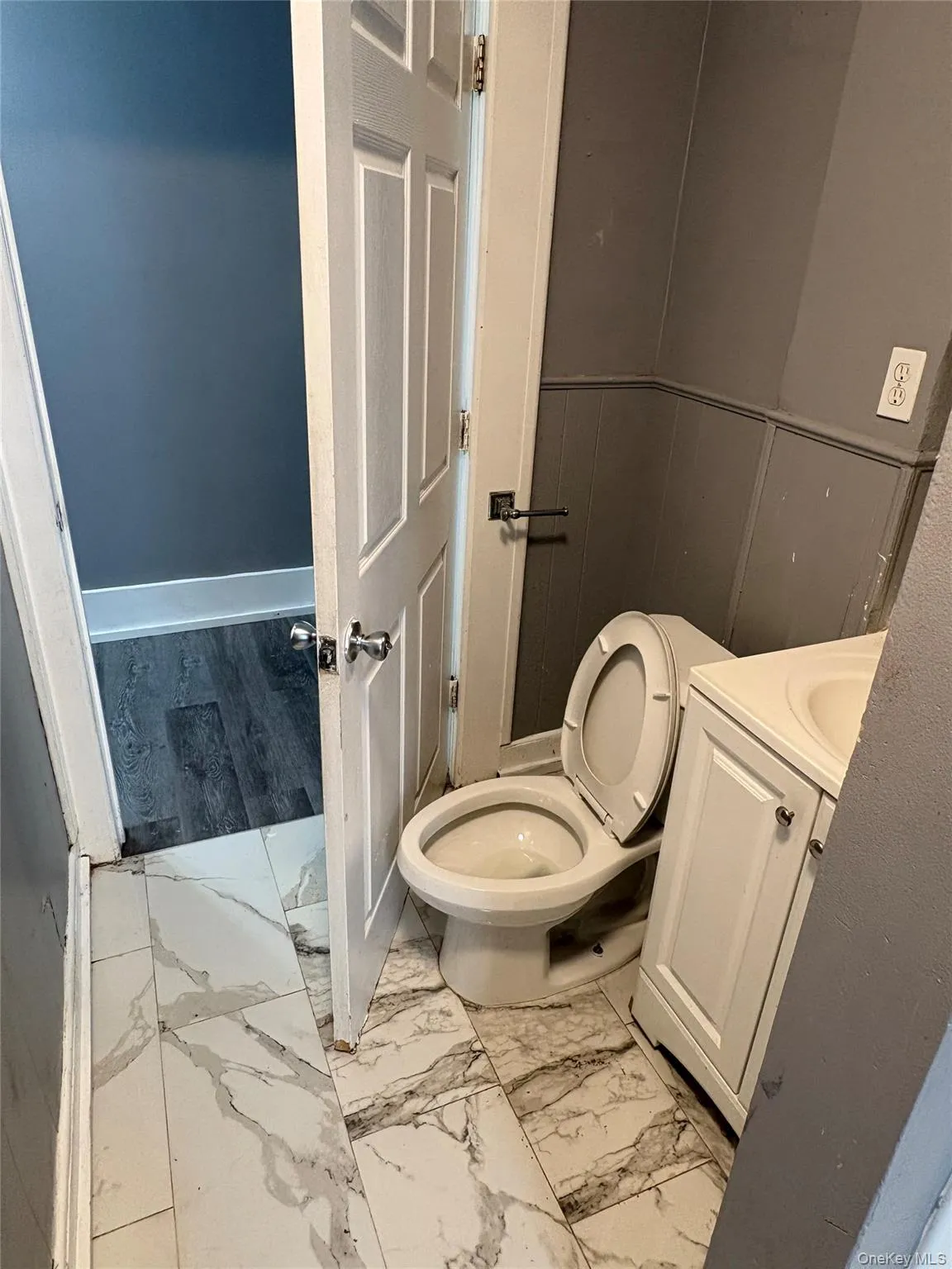 2 Park Place, Poughkeepsie, NY, 3 Bedroom Bedrooms, 5 Room Rooms,1 BathroomBathrooms,Residential Lease,For Rent,Park,0,1043991 2 Park Place, Poughkeepsie, NY, 3 Bedroom Bedrooms, 5 Room Rooms,1 BathroomBathrooms,Residential Lease,For Rent,Park,0,1043991