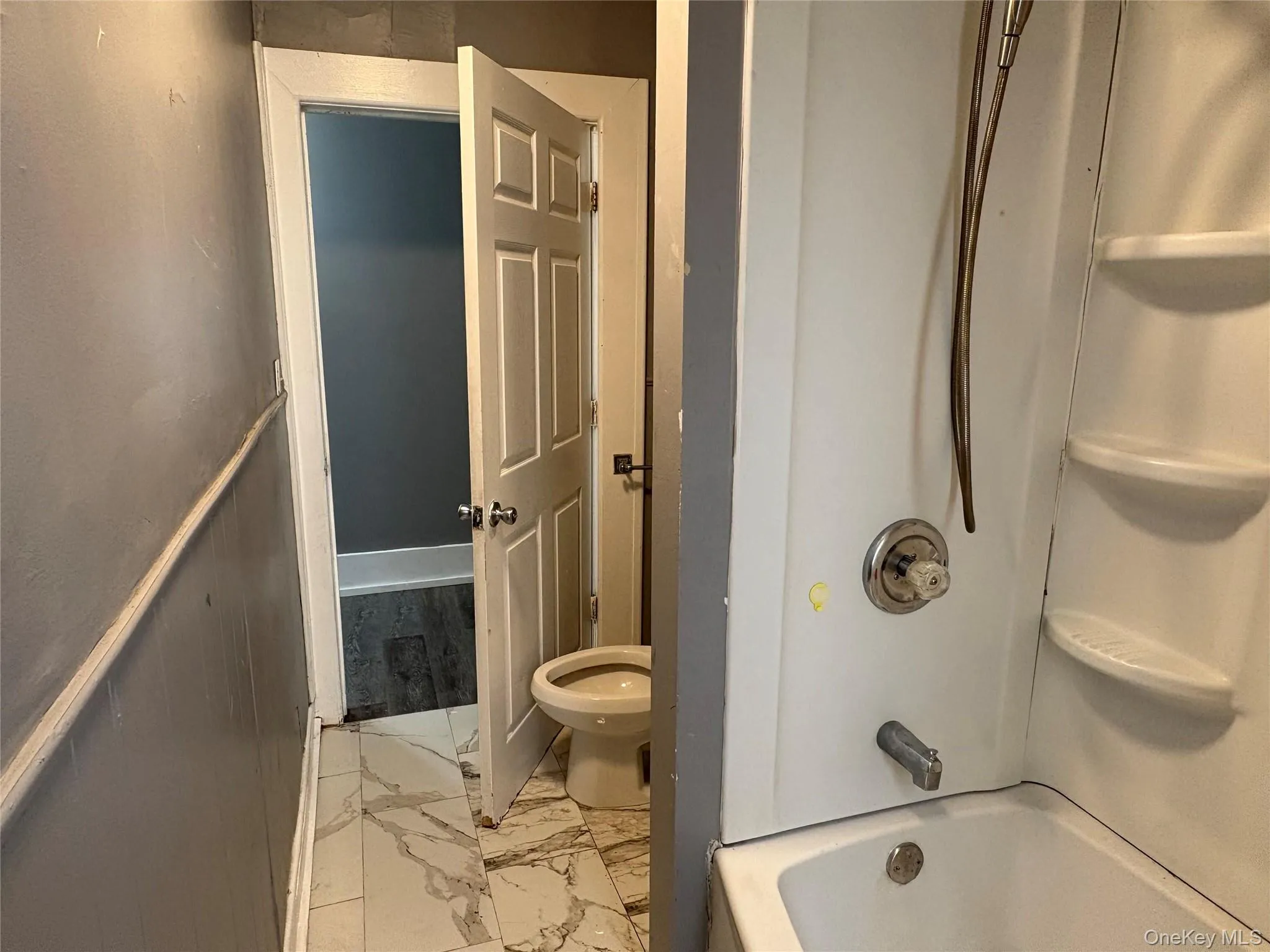 2 Park Place, Poughkeepsie, NY, 3 Bedroom Bedrooms, 5 Room Rooms,1 BathroomBathrooms,Residential Lease,For Rent,Park,0,1043991 2 Park Place, Poughkeepsie, NY, 3 Bedroom Bedrooms, 5 Room Rooms,1 BathroomBathrooms,Residential Lease,For Rent,Park,0,1043991