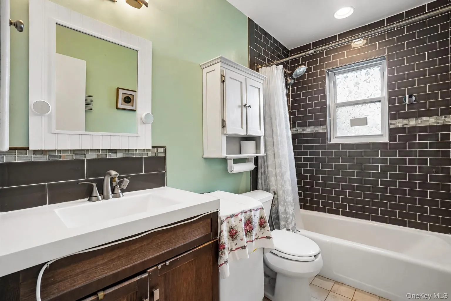 15 Doxbury Lane, Ramapo, NY, 1 Bedroom Bedrooms, 4 Rooms Rooms,1 BathroomBathrooms,Residential,For Rent,Doxbury,0,1044001 15 Doxbury Lane, Ramapo, NY, 1 Bedroom Bedrooms, 4 Rooms Rooms,1 BathroomBathrooms,Residential,For Rent,Doxbury,0,1044001