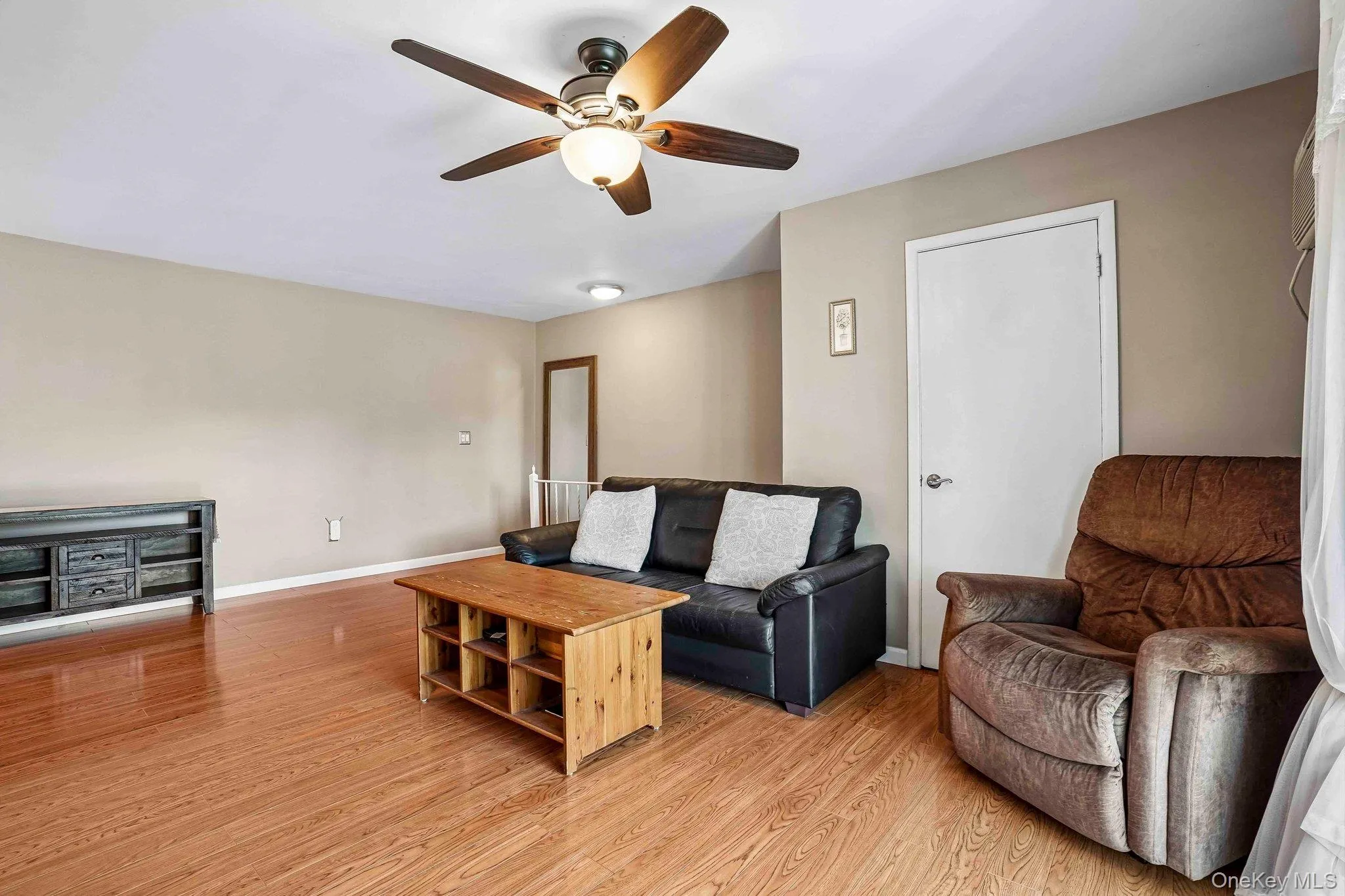 15 Doxbury Lane, Ramapo, NY, 1 Bedroom Bedrooms, 4 Rooms Rooms,1 BathroomBathrooms,Residential,For Rent,Doxbury,0,1044001 15 Doxbury Lane, Ramapo, NY, 1 Bedroom Bedrooms, 4 Rooms Rooms,1 BathroomBathrooms,Residential,For Rent,Doxbury,0,1044001