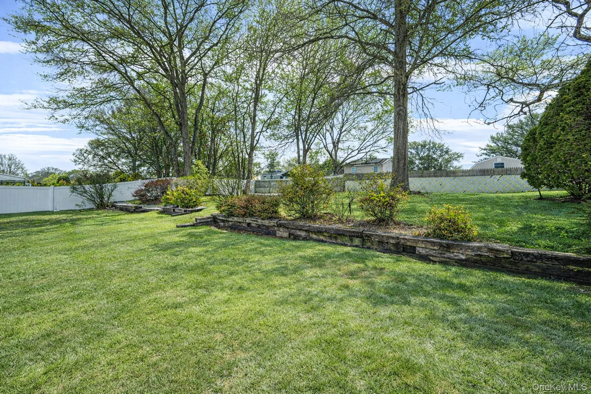 22 Meyer Lane, Brookhaven, NY, 6 Bedrooms Bedrooms, 12 Rooms Rooms,2 BathroomsBathrooms,Residential,For Rent,Meyer,0,1044007 22 Meyer Lane, Brookhaven, NY, 6 Bedrooms Bedrooms, 12 Rooms Rooms,2 BathroomsBathrooms,Residential,For Rent,Meyer,0,1044007