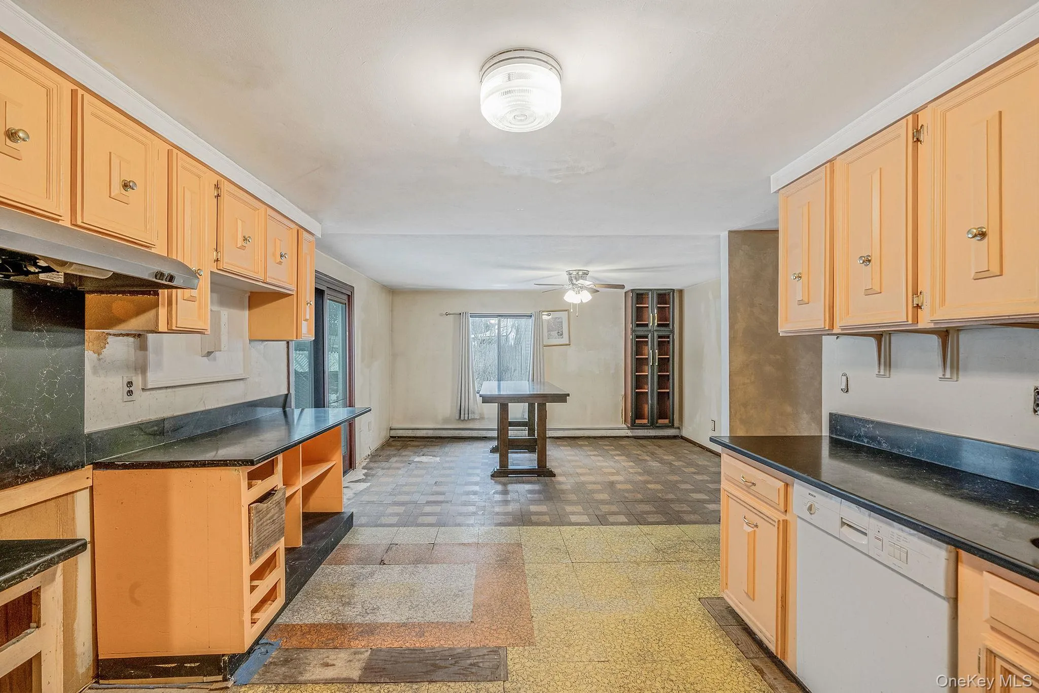 22 Meyer Lane, Brookhaven, NY, 6 Bedrooms Bedrooms, 12 Rooms Rooms,2 BathroomsBathrooms,Residential,For Rent,Meyer,0,1044007 22 Meyer Lane, Brookhaven, NY, 6 Bedrooms Bedrooms, 12 Rooms Rooms,2 BathroomsBathrooms,Residential,For Rent,Meyer,0,1044007
