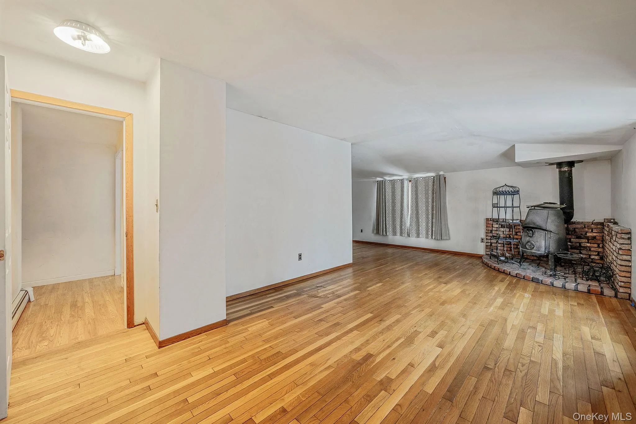 22 Meyer Lane, Brookhaven, NY, 6 Bedrooms Bedrooms, 12 Rooms Rooms,2 BathroomsBathrooms,Residential,For Rent,Meyer,0,1044007 22 Meyer Lane, Brookhaven, NY, 6 Bedrooms Bedrooms, 12 Rooms Rooms,2 BathroomsBathrooms,Residential,For Rent,Meyer,0,1044007