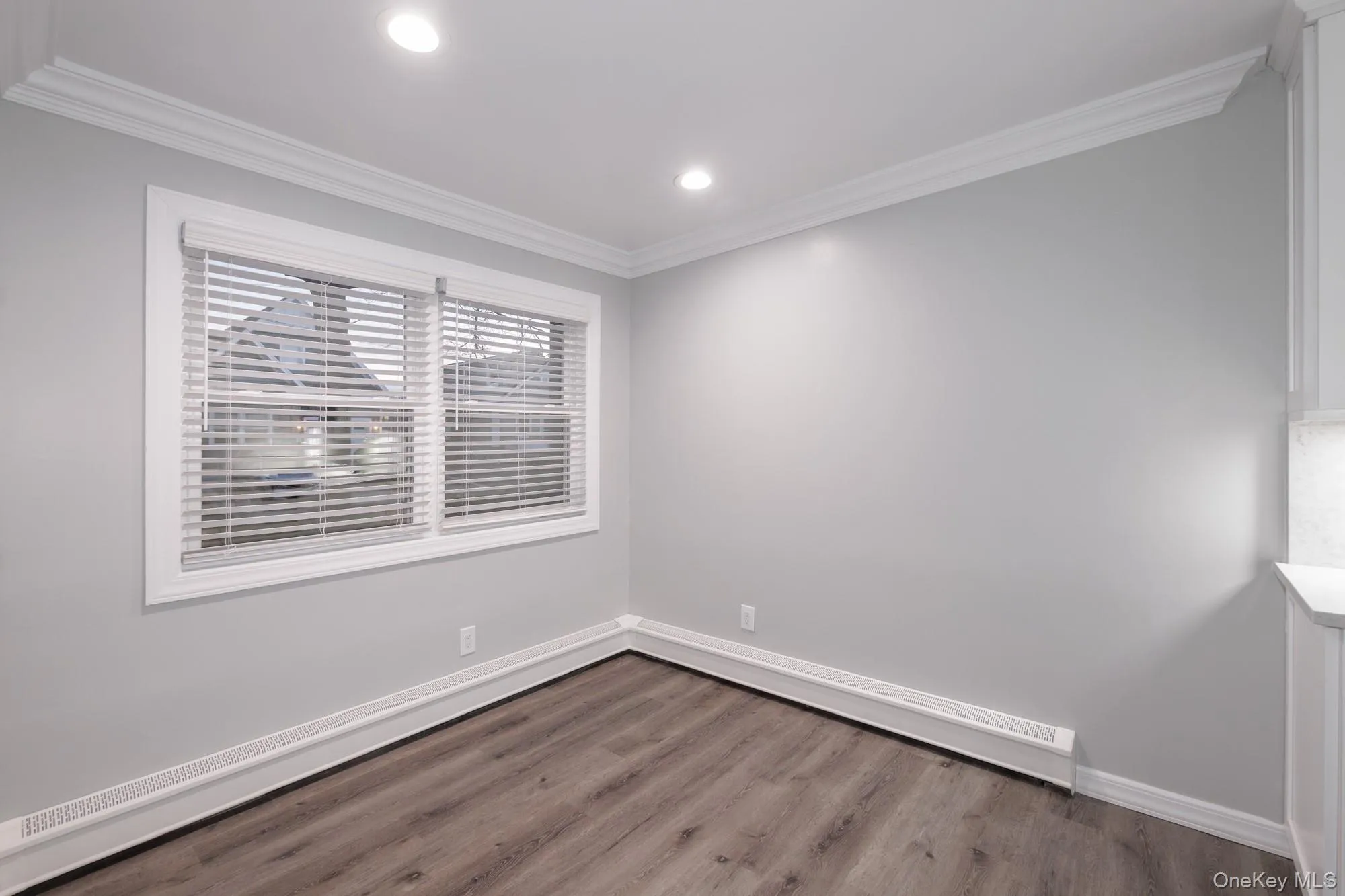5 Merman Place, Babylon, NY, 1 Bedroom Bedrooms, 4 Room Rooms,1 BathroomBathrooms,Residential Lease,For Rent,Merman,0,1044009 5 Merman Place, Babylon, NY, 1 Bedroom Bedrooms, 4 Room Rooms,1 BathroomBathrooms,Residential Lease,For Rent,Merman,0,1044009