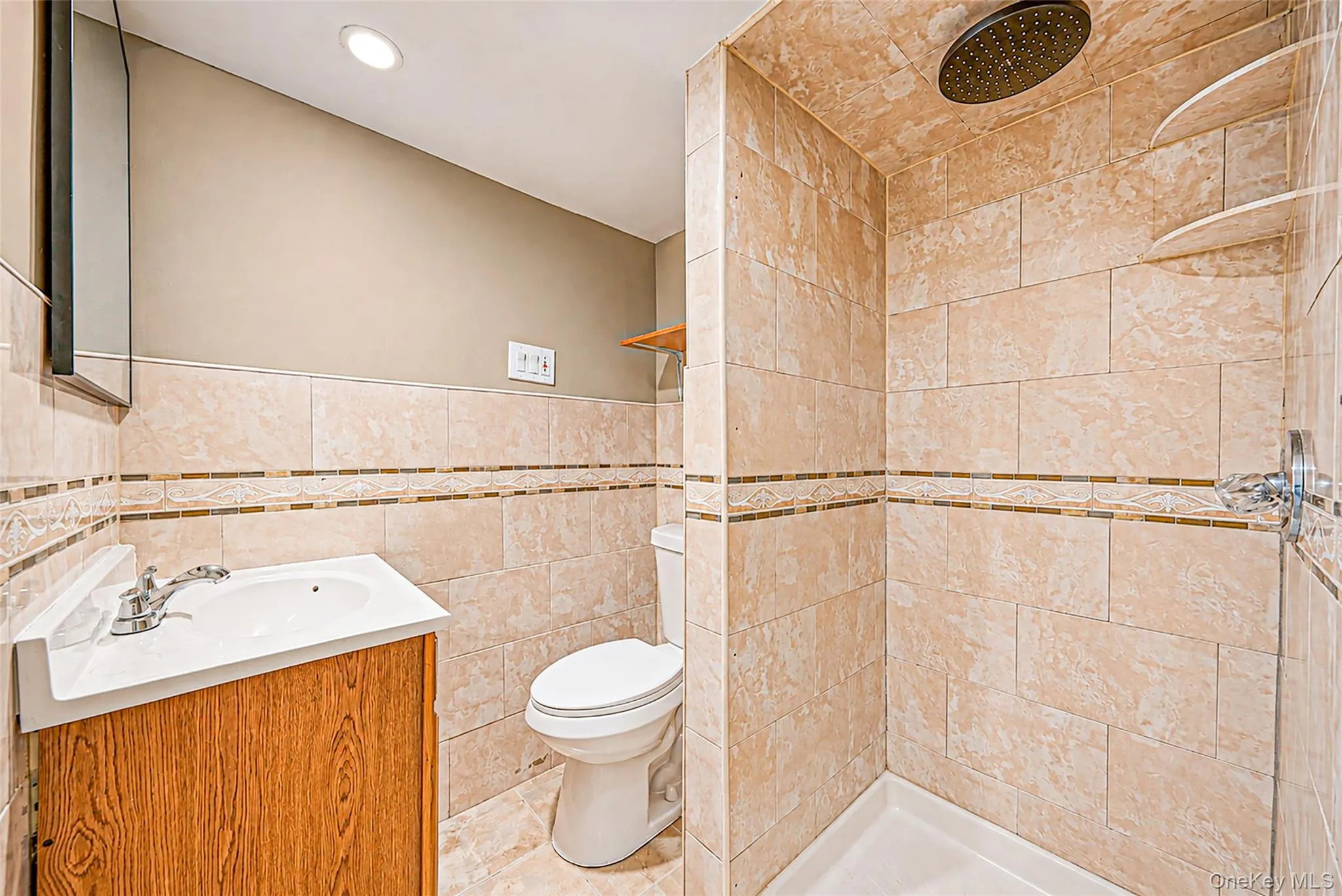 231 Cedar Street, Hempstead, NY, 4 Bedrooms Bedrooms, 7 Rooms Rooms,3 BathroomsBathrooms,Residential,For Rent,Cedar,0,1044017 231 Cedar Street, Hempstead, NY, 4 Bedrooms Bedrooms, 7 Rooms Rooms,3 BathroomsBathrooms,Residential,For Rent,Cedar,0,1044017