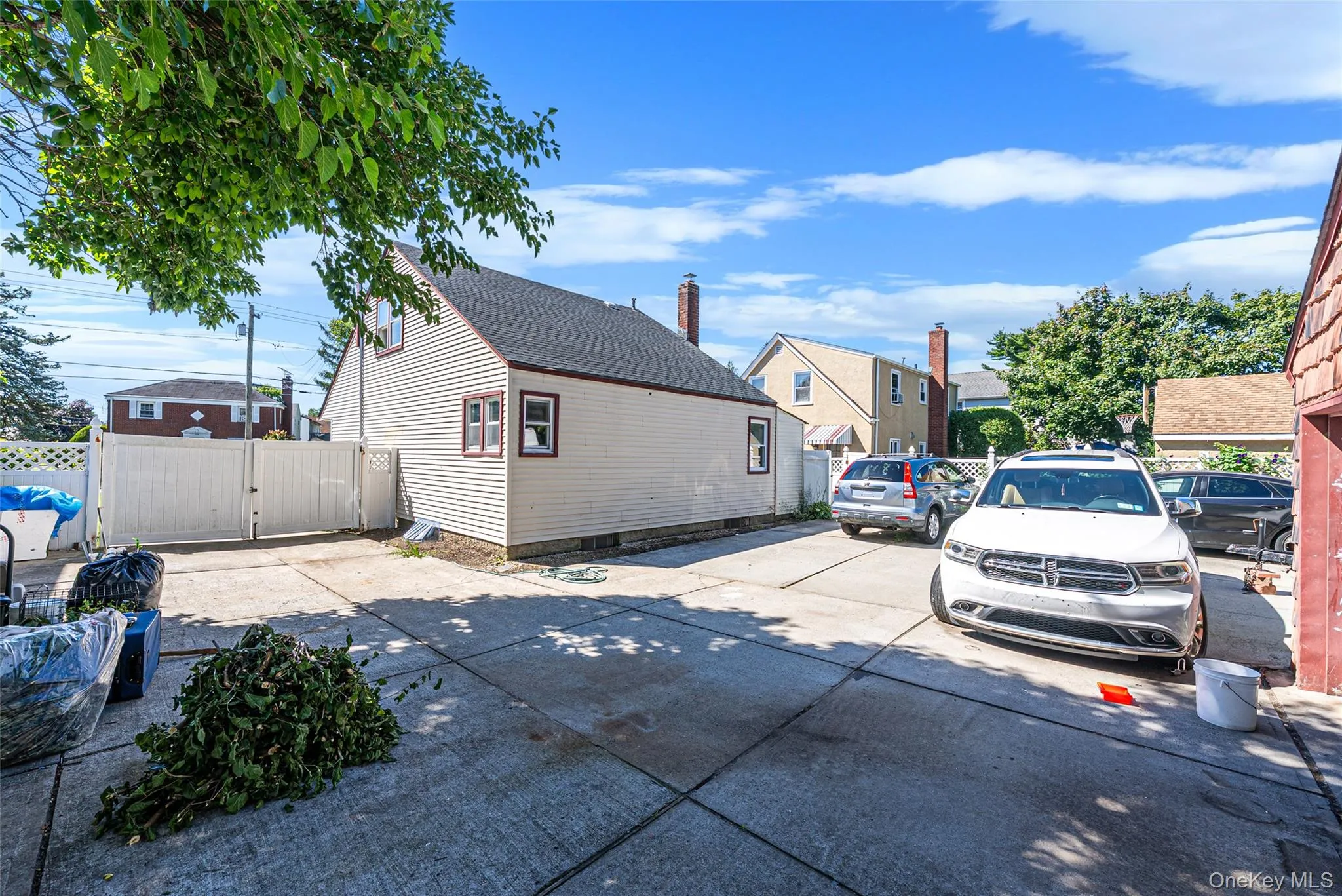 231 Cedar Street, Hempstead, NY, 4 Bedrooms Bedrooms, 7 Rooms Rooms,3 BathroomsBathrooms,Residential,For Rent,Cedar,0,1044017 231 Cedar Street, Hempstead, NY, 4 Bedrooms Bedrooms, 7 Rooms Rooms,3 BathroomsBathrooms,Residential,For Rent,Cedar,0,1044017