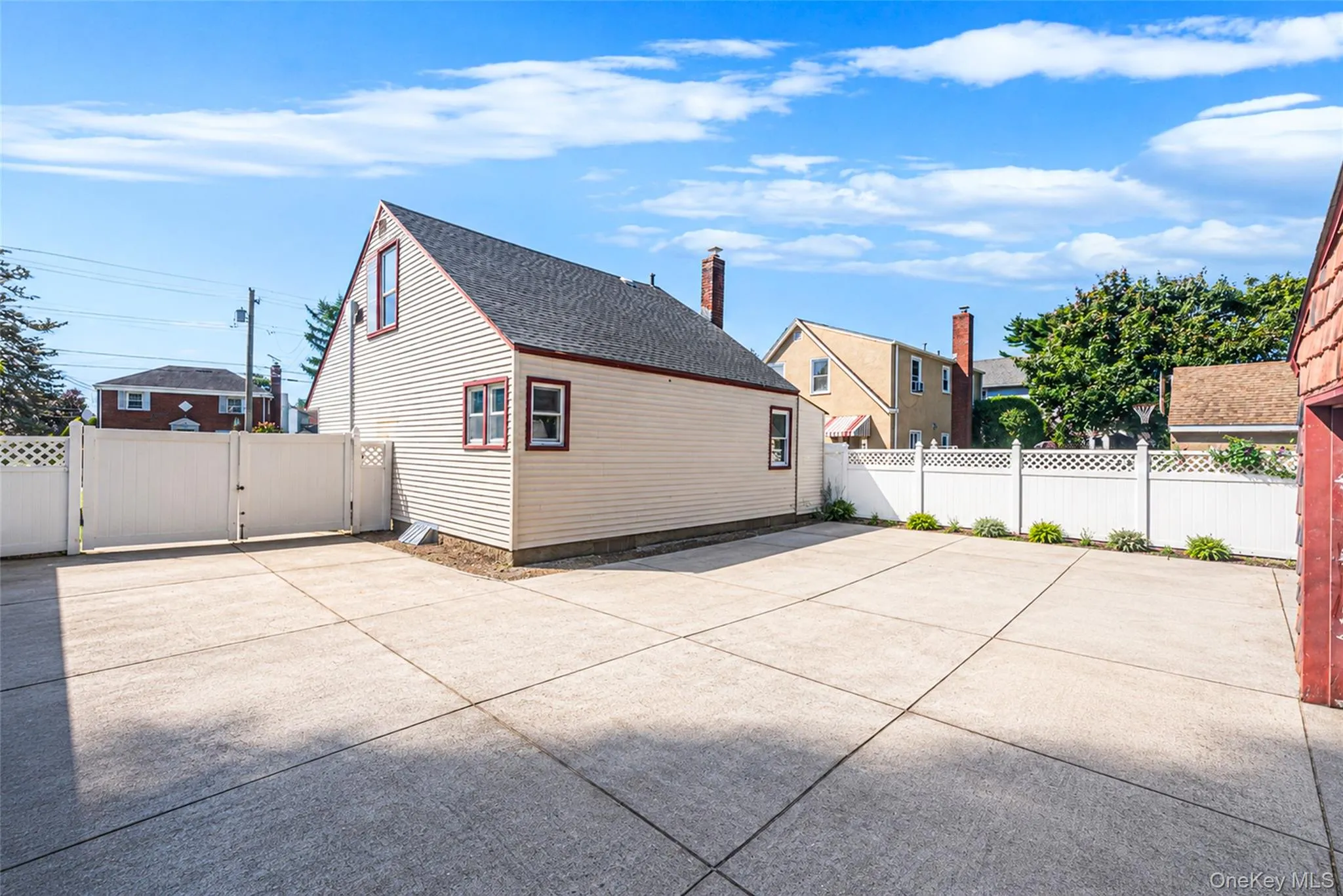 231 Cedar Street, Hempstead, NY, 4 Bedrooms Bedrooms, 7 Rooms Rooms,3 BathroomsBathrooms,Residential,For Rent,Cedar,0,1044017 231 Cedar Street, Hempstead, NY, 4 Bedrooms Bedrooms, 7 Rooms Rooms,3 BathroomsBathrooms,Residential,For Rent,Cedar,0,1044017