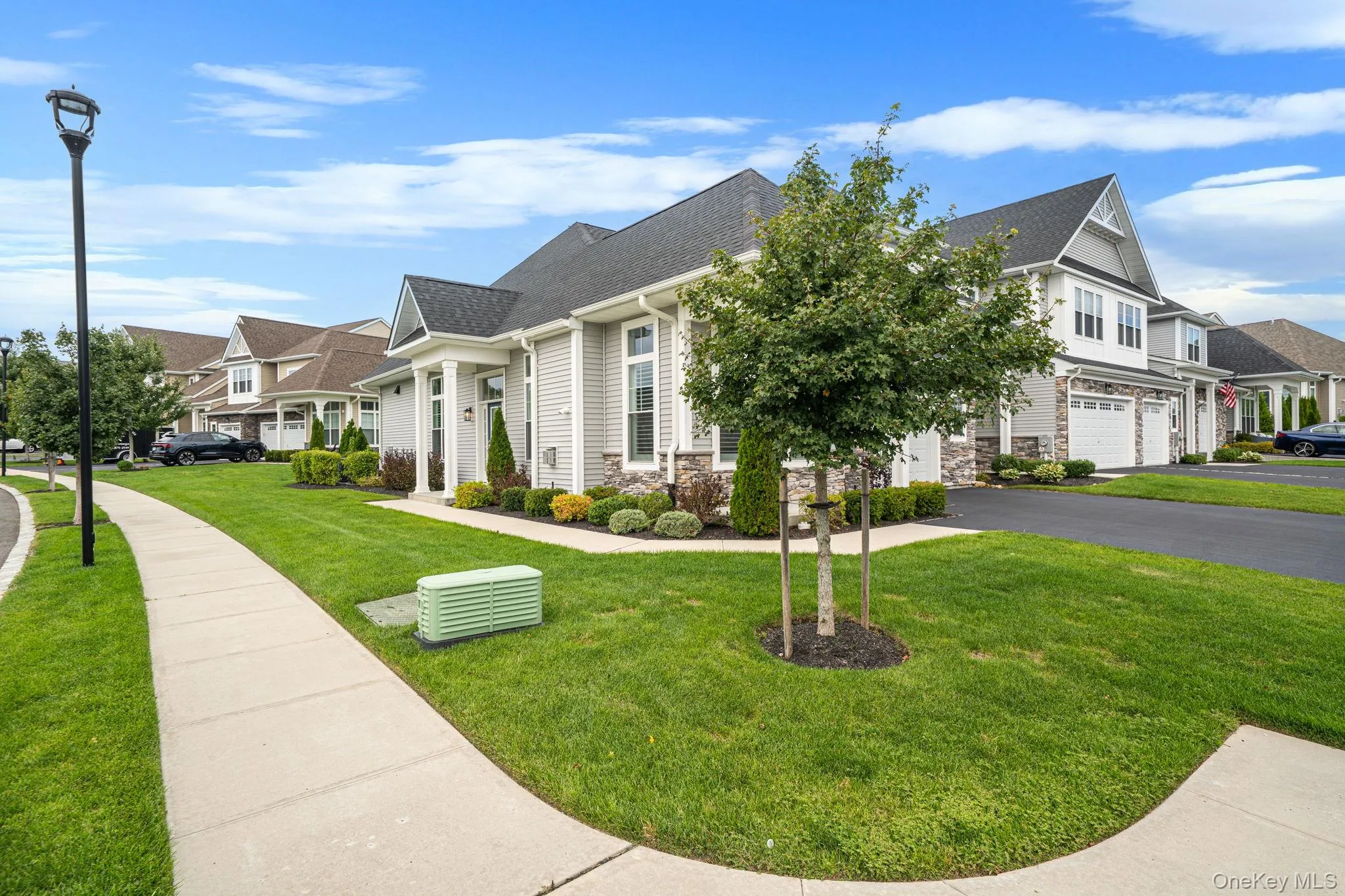 348 Alysweep Lane, Brookhaven, NY, 3 Bedrooms Bedrooms, 8 Rooms Rooms,2 BathroomsBathrooms,Residential,For Rent,Alysweep,0,1044021 348 Alysweep Lane, Brookhaven, NY, 3 Bedrooms Bedrooms, 8 Rooms Rooms,2 BathroomsBathrooms,Residential,For Rent,Alysweep,0,1044021