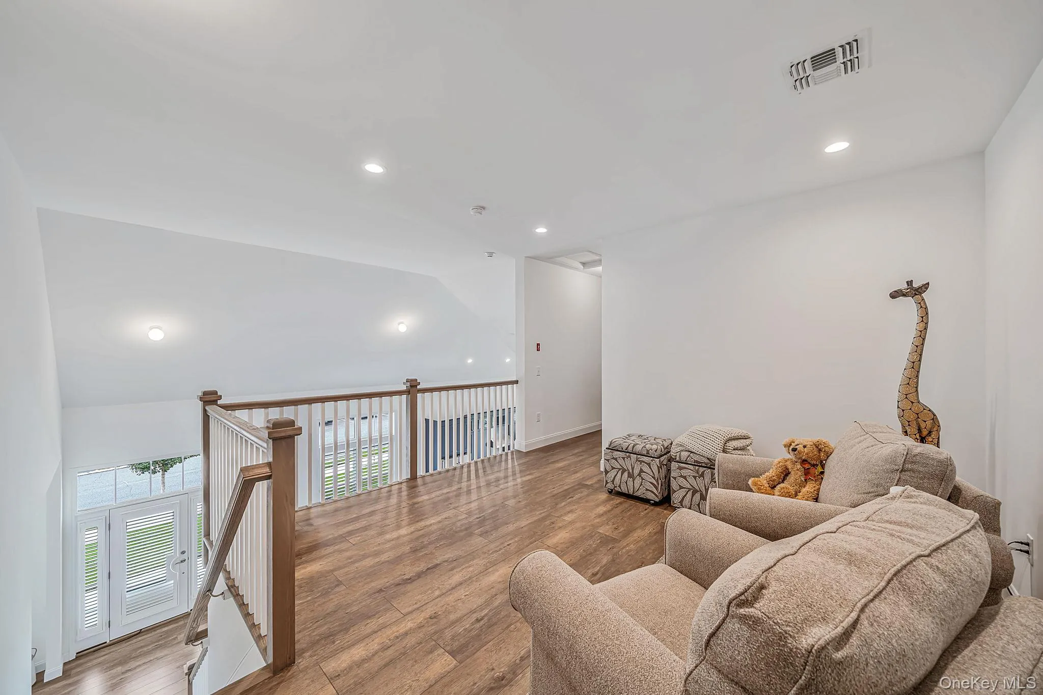 348 Alysweep Lane, Brookhaven, NY, 3 Bedrooms Bedrooms, 8 Rooms Rooms,2 BathroomsBathrooms,Residential,For Rent,Alysweep,0,1044021 348 Alysweep Lane, Brookhaven, NY, 3 Bedrooms Bedrooms, 8 Rooms Rooms,2 BathroomsBathrooms,Residential,For Rent,Alysweep,0,1044021