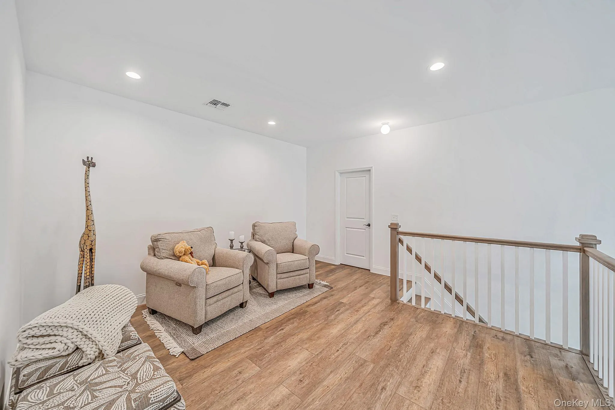 348 Alysweep Lane, Brookhaven, NY, 3 Bedrooms Bedrooms, 8 Rooms Rooms,2 BathroomsBathrooms,Residential,For Rent,Alysweep,0,1044021 348 Alysweep Lane, Brookhaven, NY, 3 Bedrooms Bedrooms, 8 Rooms Rooms,2 BathroomsBathrooms,Residential,For Rent,Alysweep,0,1044021