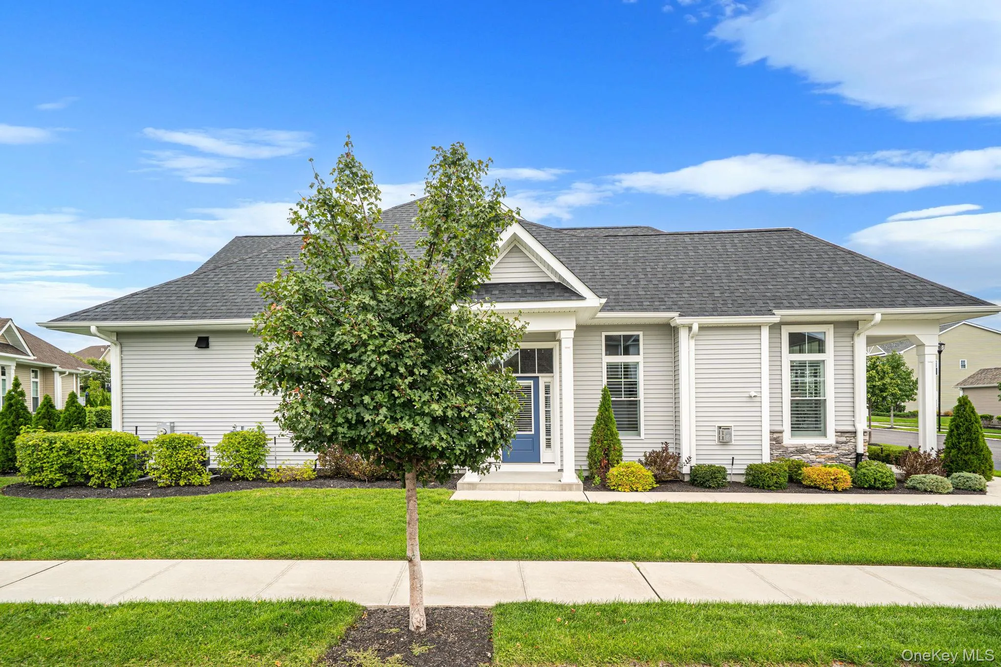 348 Alysweep Lane, Brookhaven, NY, 3 Bedrooms Bedrooms, 8 Rooms Rooms,2 BathroomsBathrooms,Residential,For Rent,Alysweep,0,1044021 348 Alysweep Lane, Brookhaven, NY, 3 Bedrooms Bedrooms, 8 Rooms Rooms,2 BathroomsBathrooms,Residential,For Rent,Alysweep,0,1044021